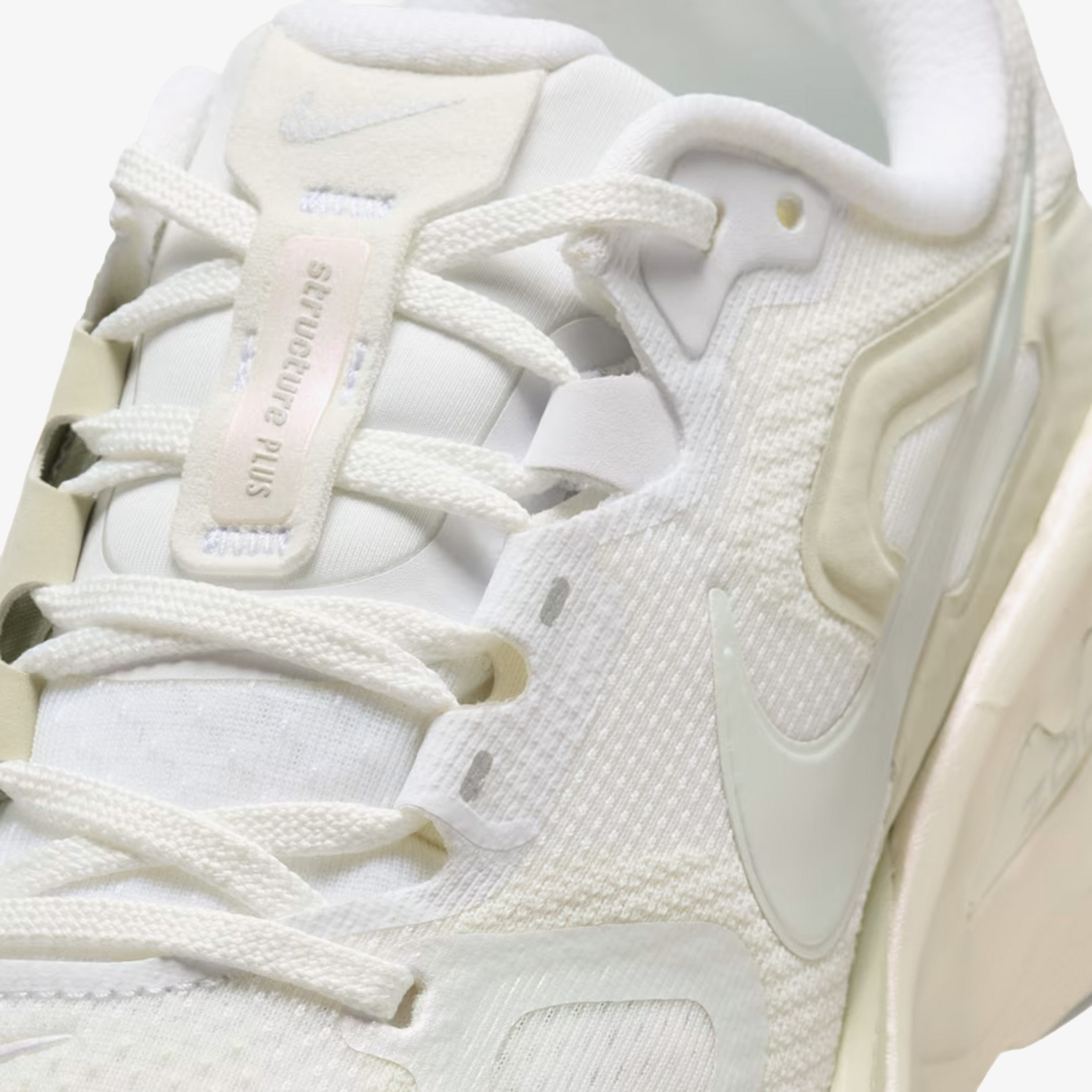 Nike Structure Plus Kadın Beyaz Koşu Ayakkabısı