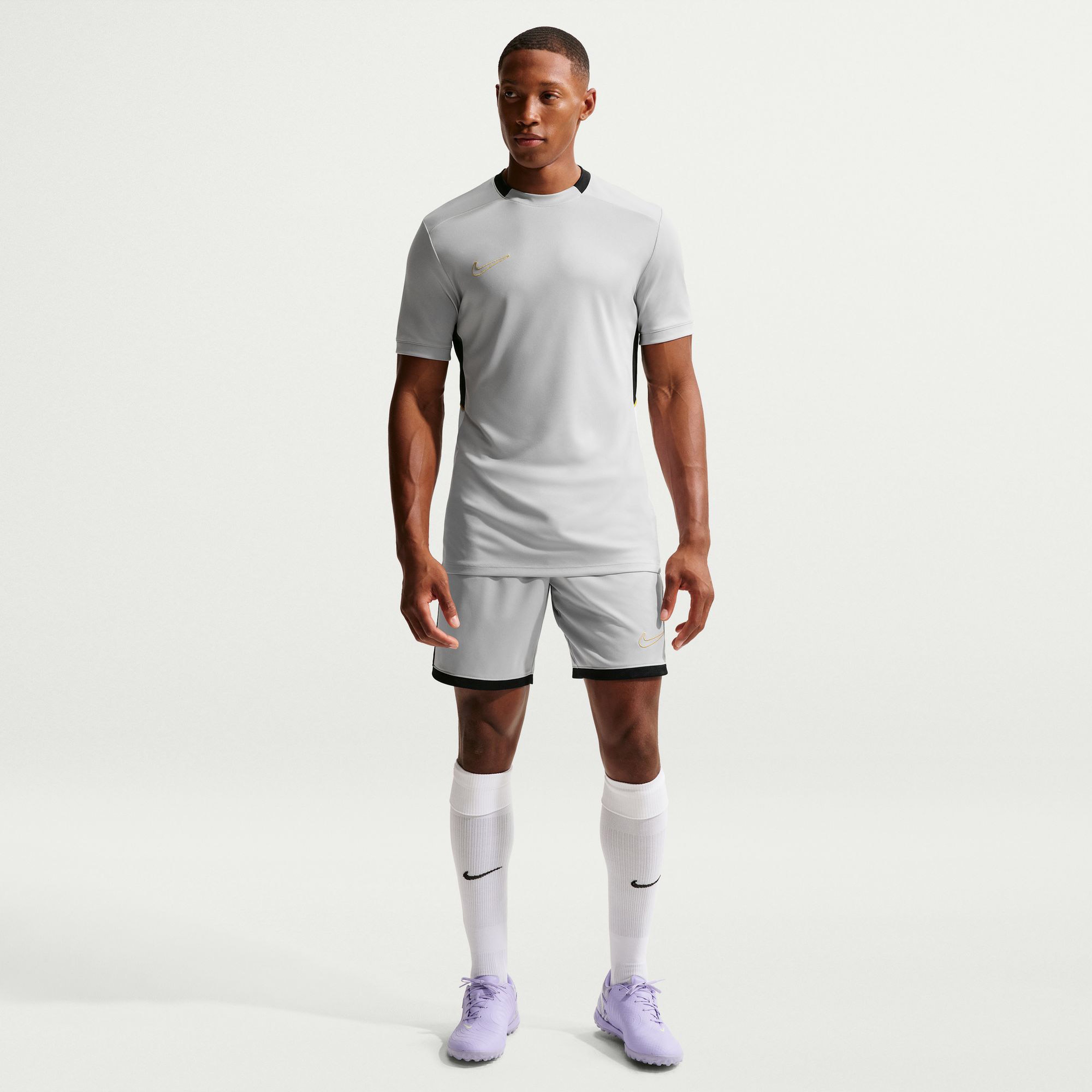 Nike Academy Erkek Gri Futbol T-Shirt