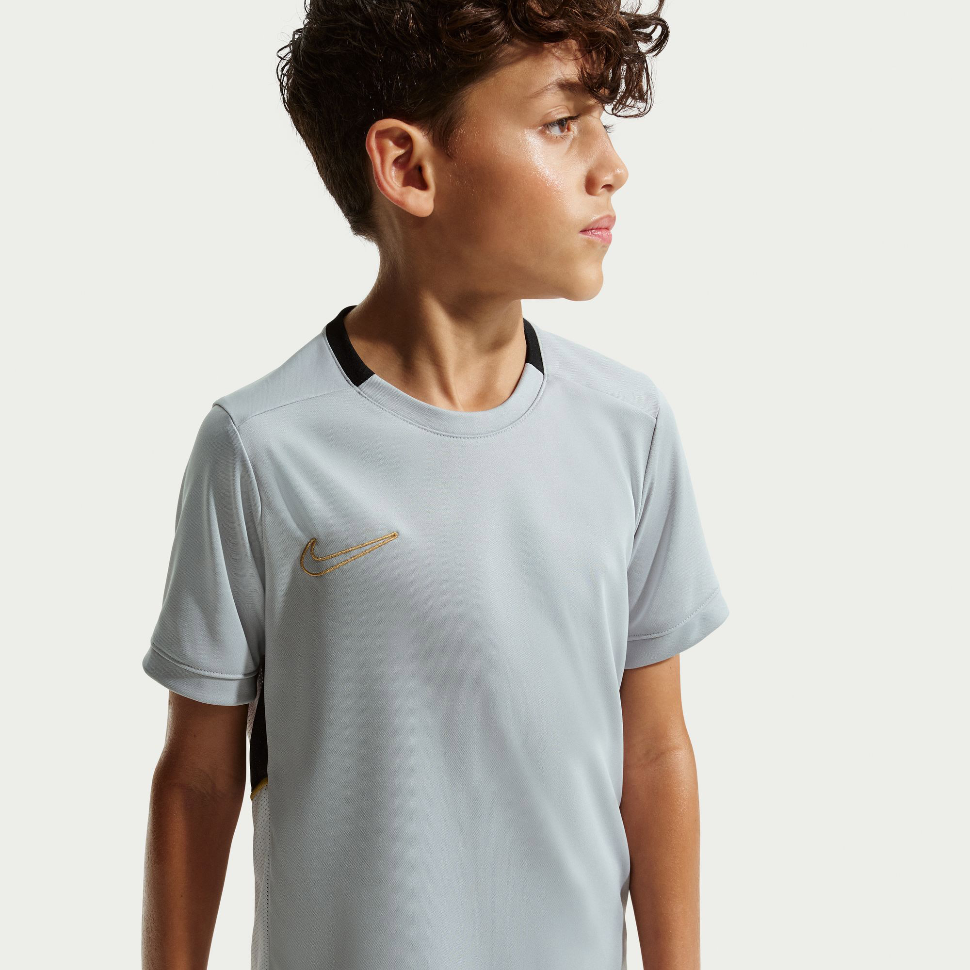 Nike Academy Çocuk Gri Futbol T-Shirt