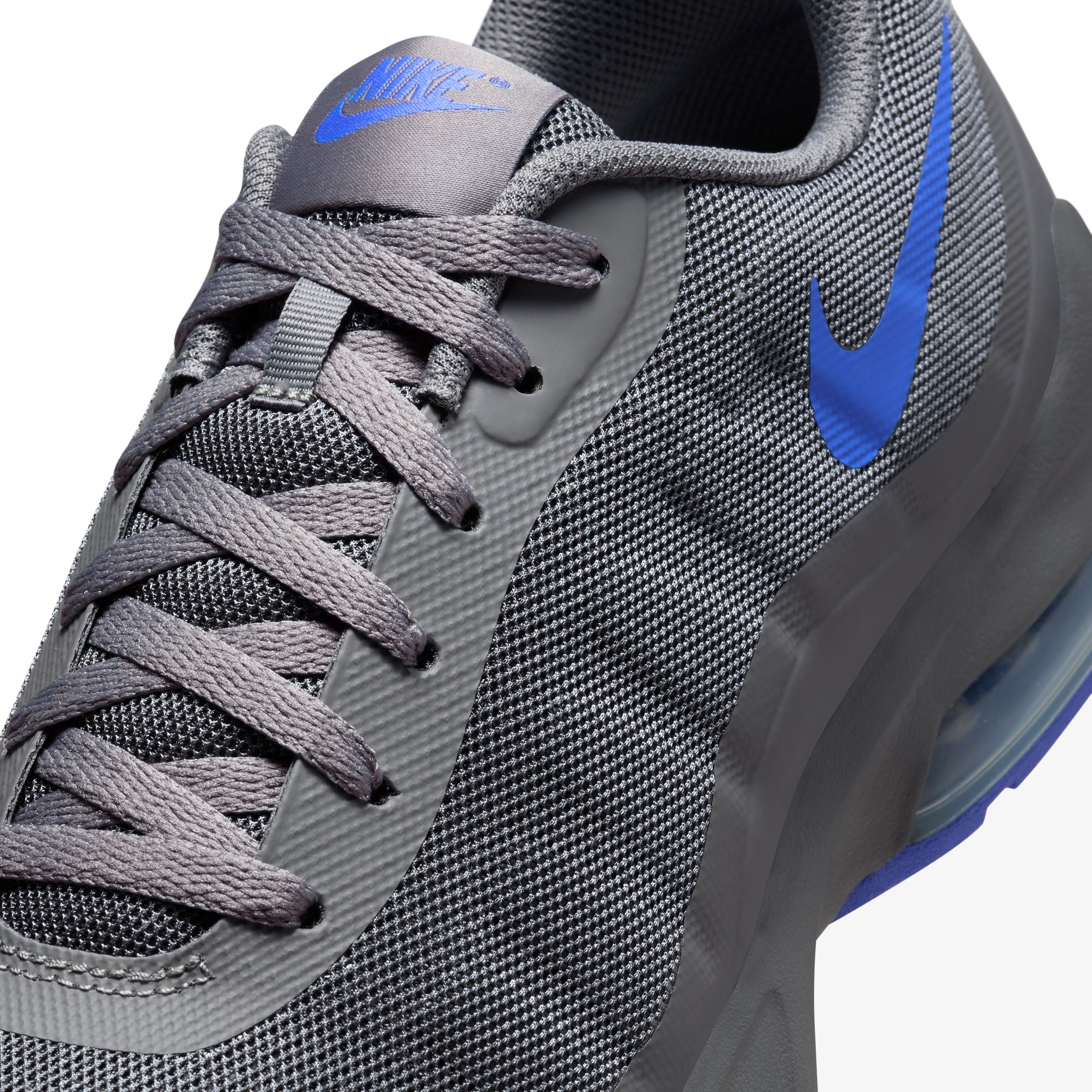 Nike Air Max Invigor Erkek Gri Spor Ayakkabı