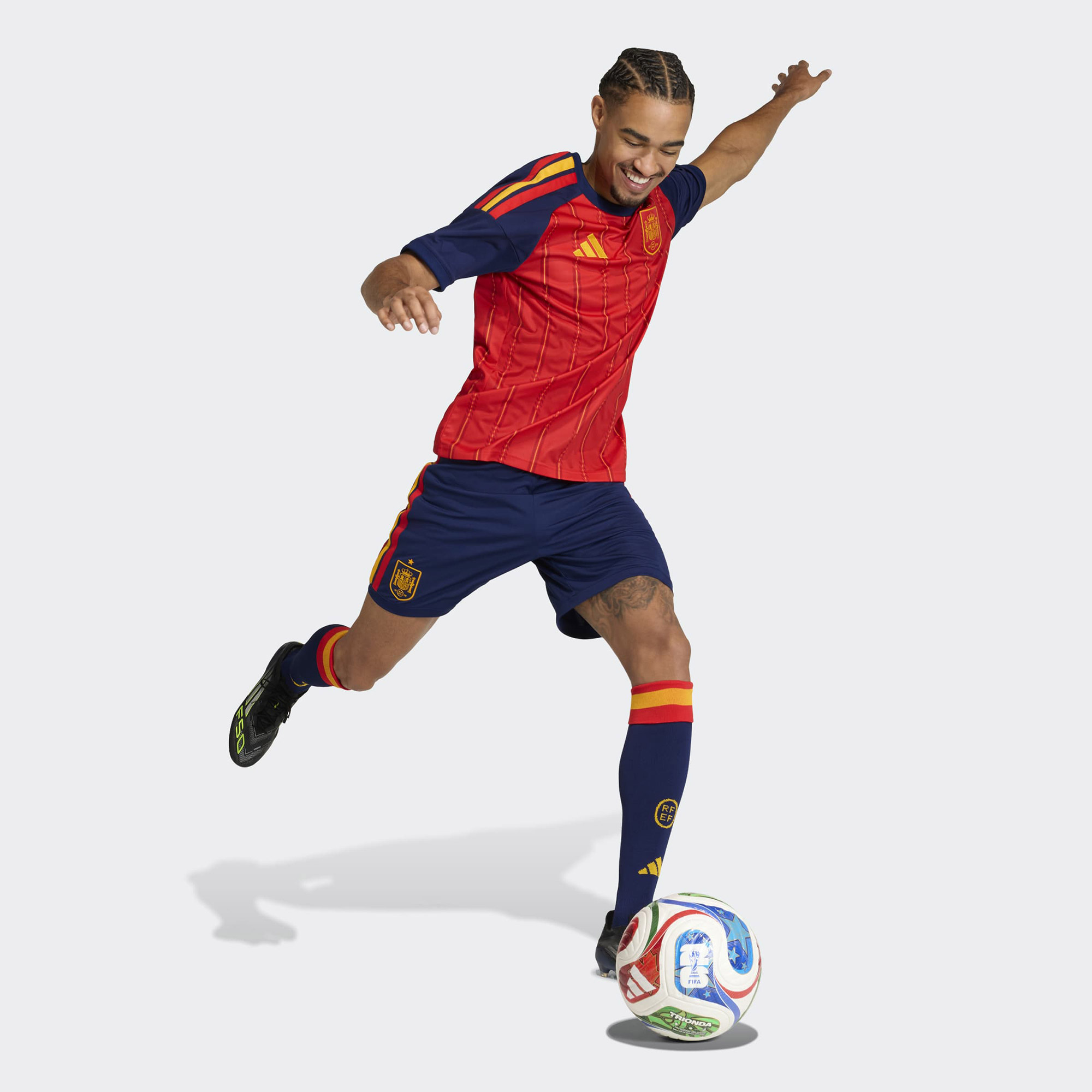 adidas İspanya 26 İç Saha Erkek Mavi Şort