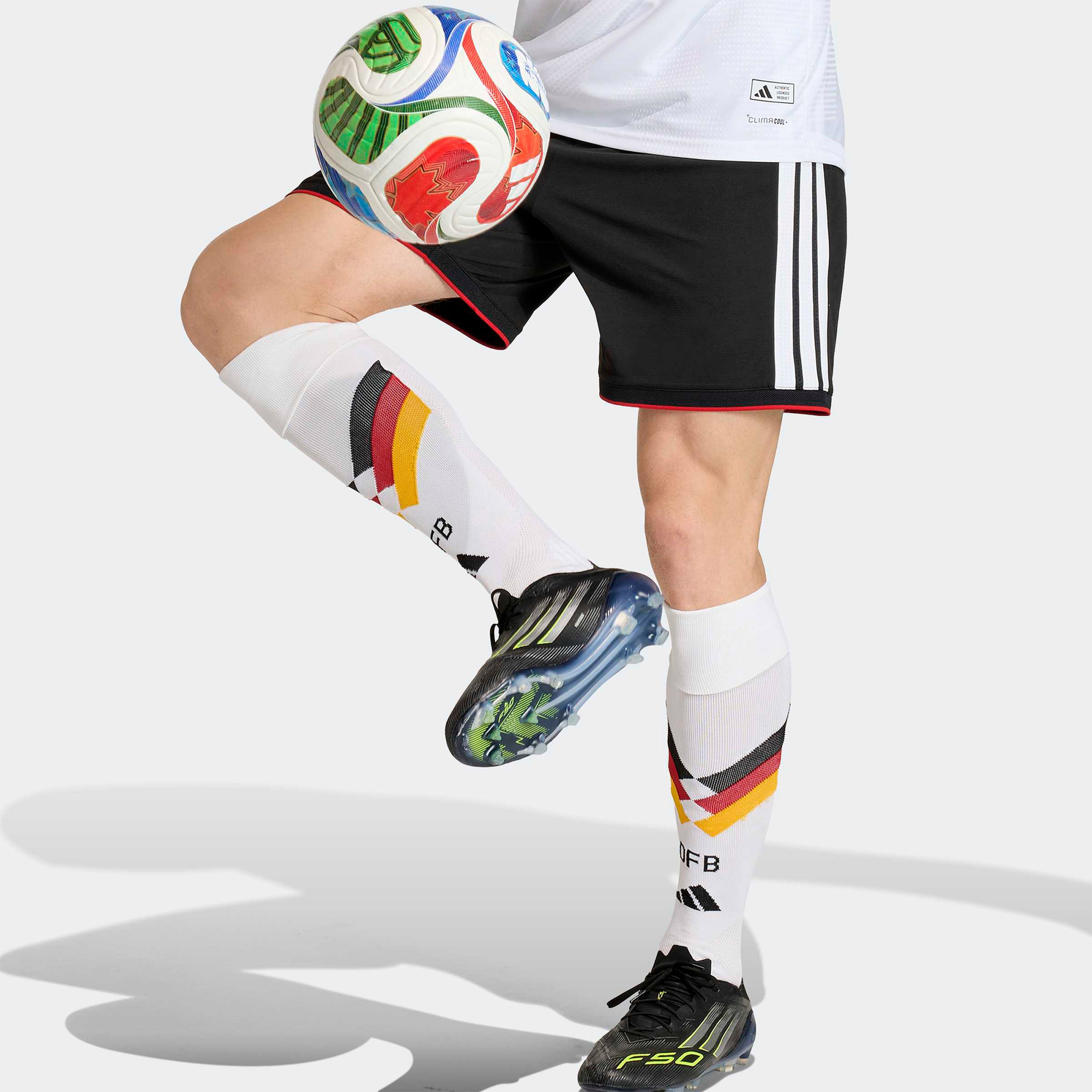 adidas Almanya 26 İç Saha Erkek Siyah Şort