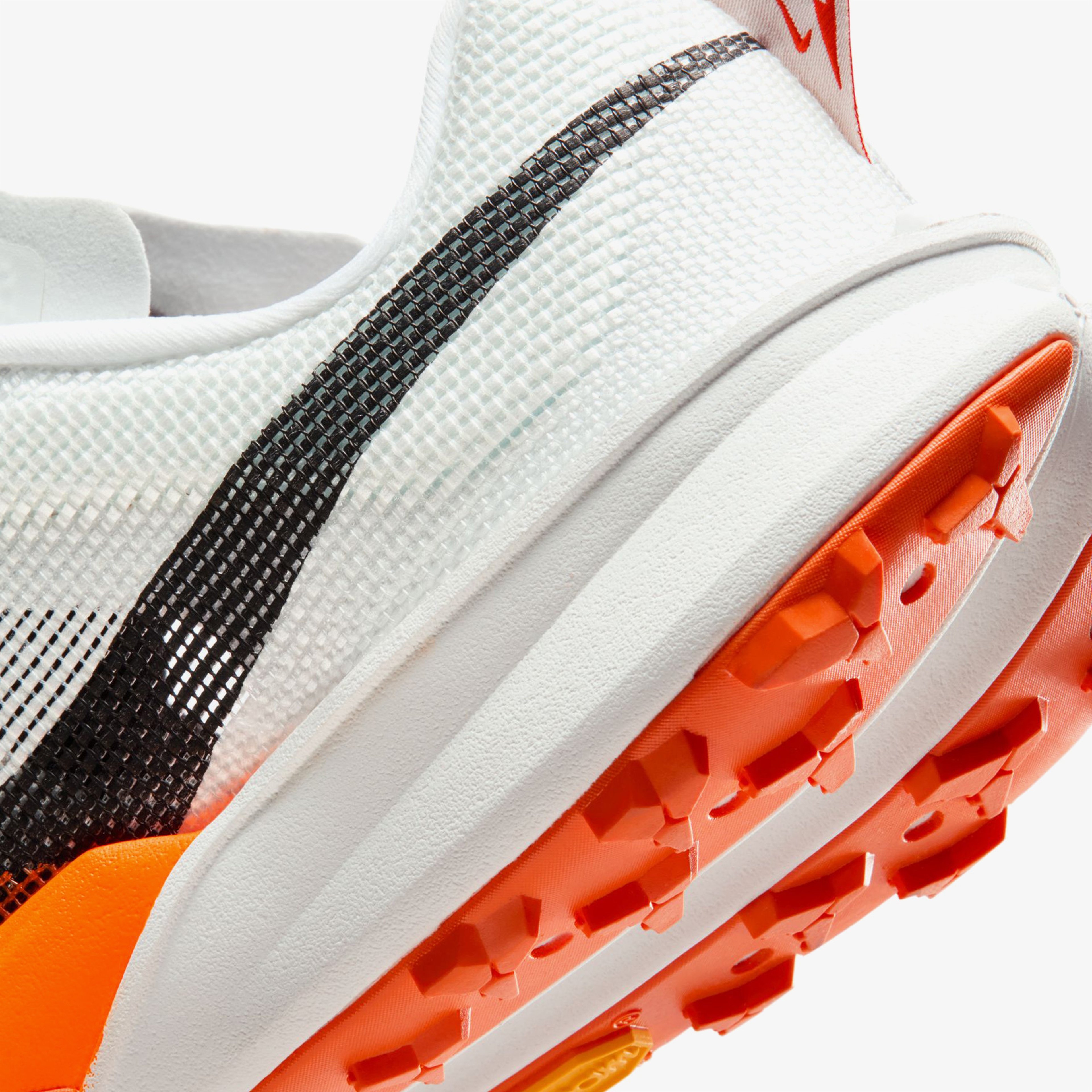 Nike Kiger 10 Erkek Beyaz Koşu Ayakkabısı