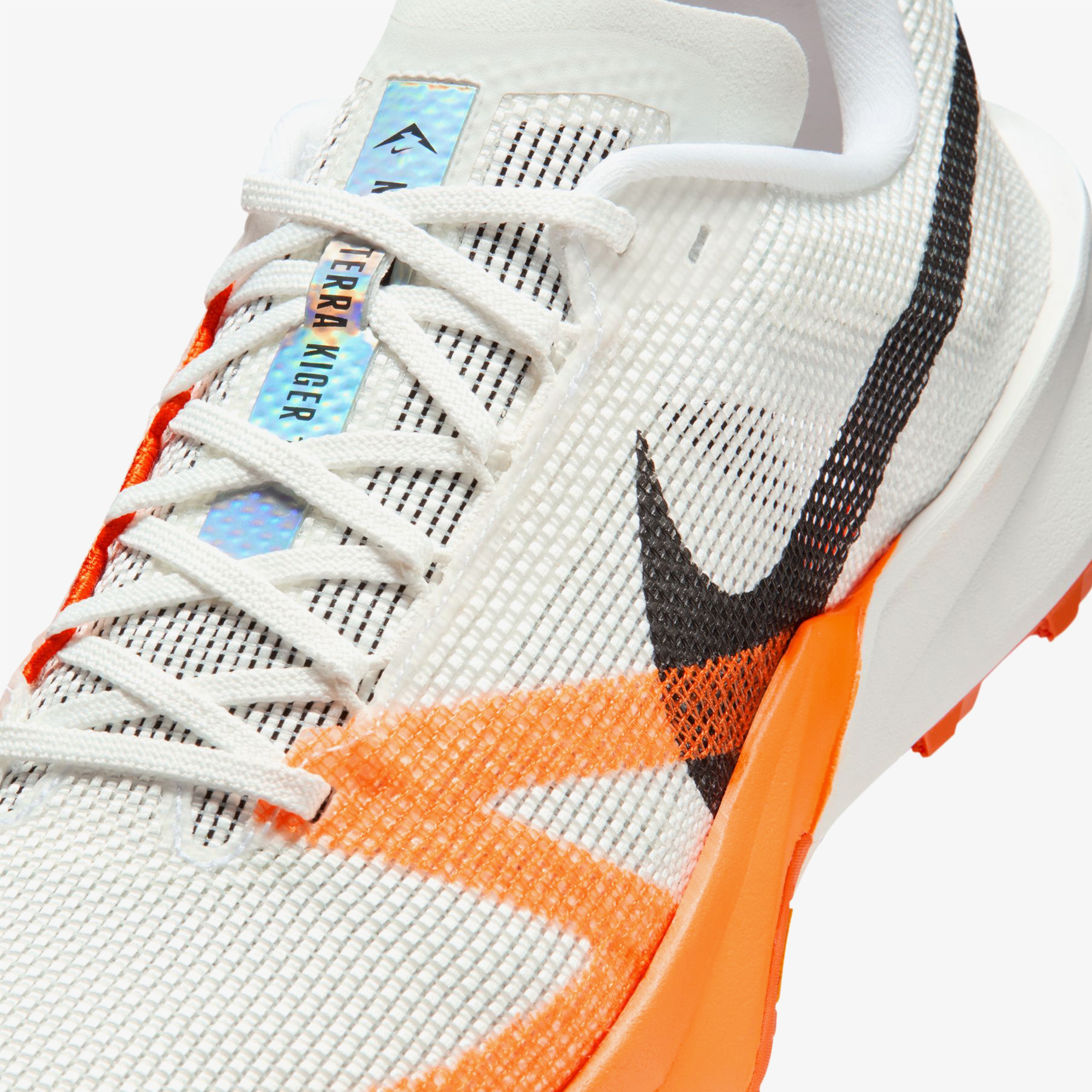 Nike Kiger 10 Erkek Beyaz Koşu Ayakkabısı