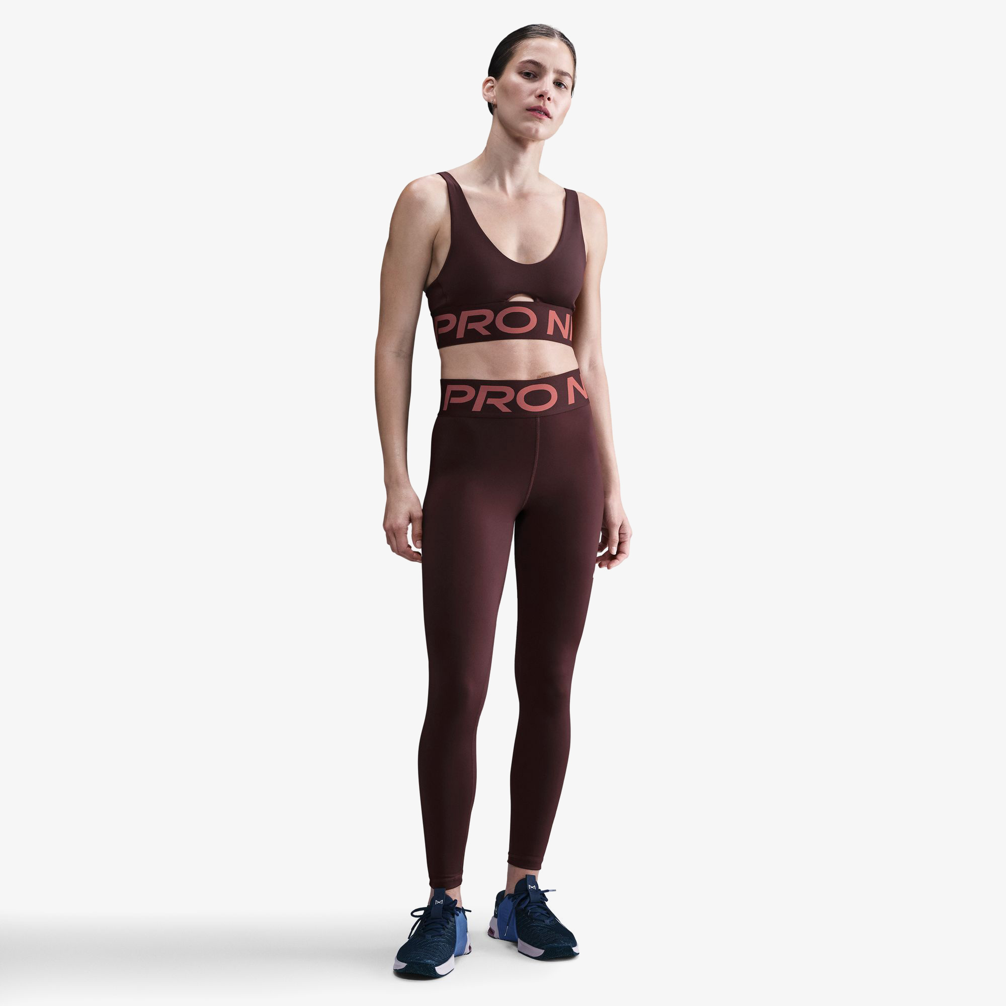 Nike Pro Indy Plunge Kadın Bordo Koşu Bra