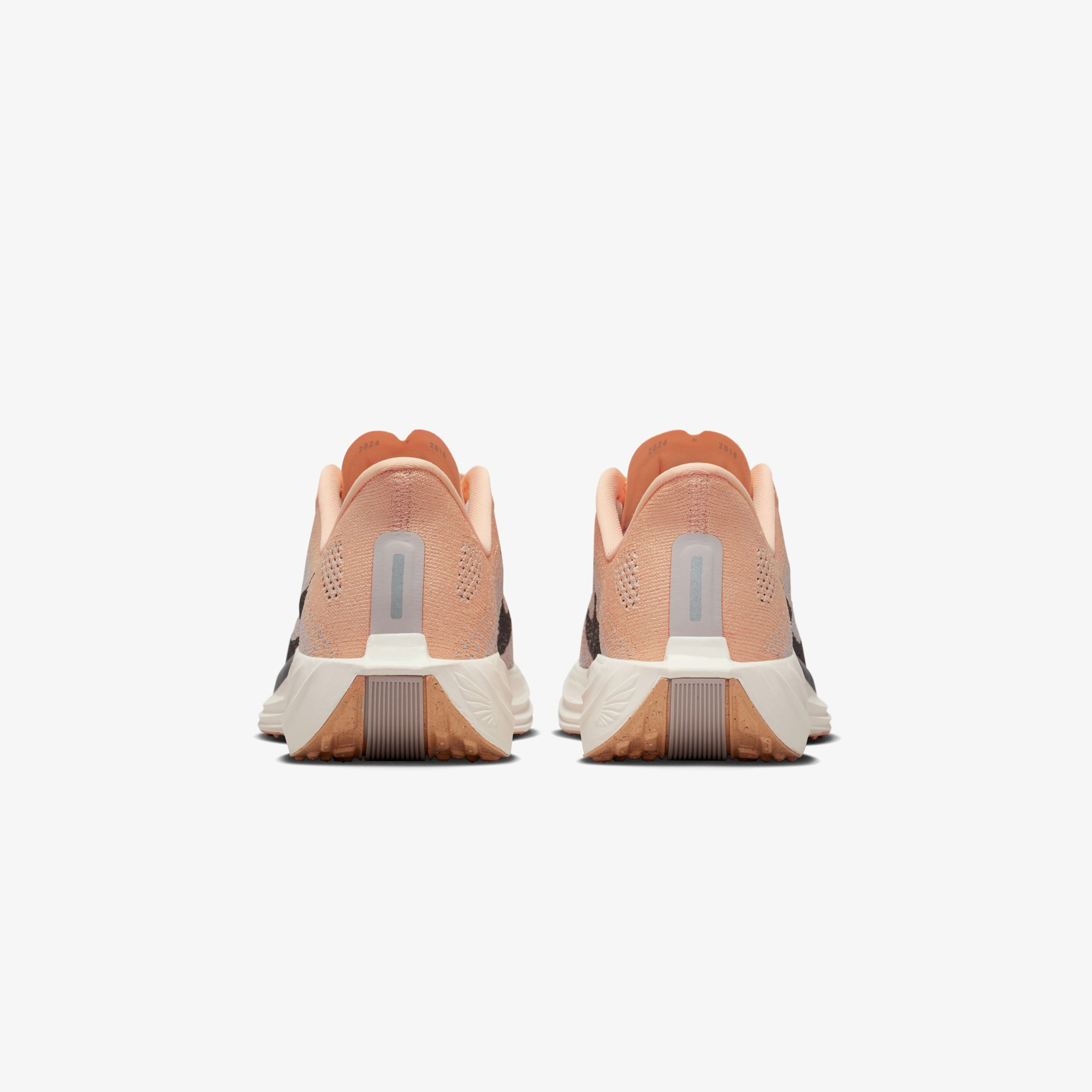 Nike Pegasus Plus Kadın Sarı Koşu Ayakkabısı