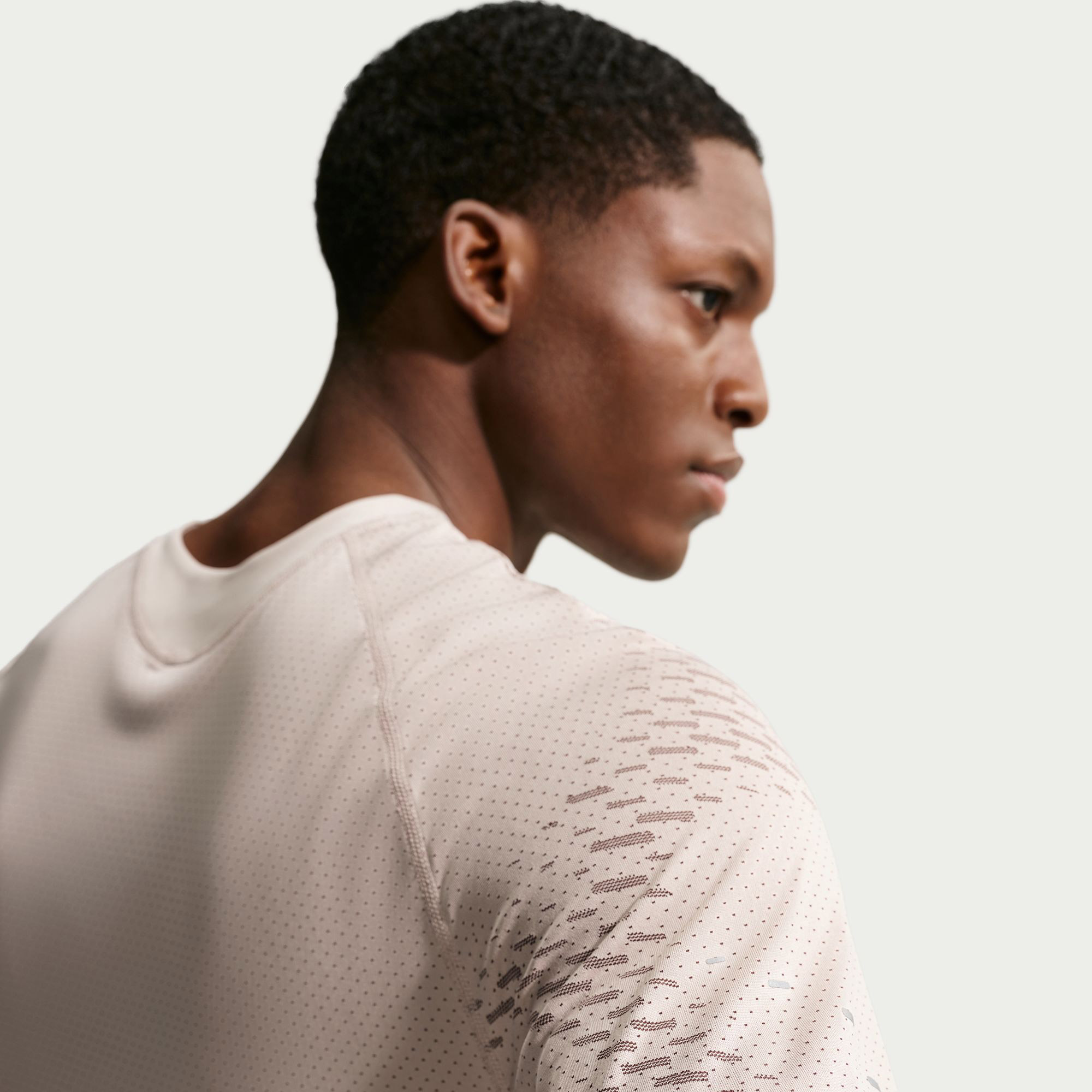 Nike Stride Erkek Krem Koşu T-Shirt
