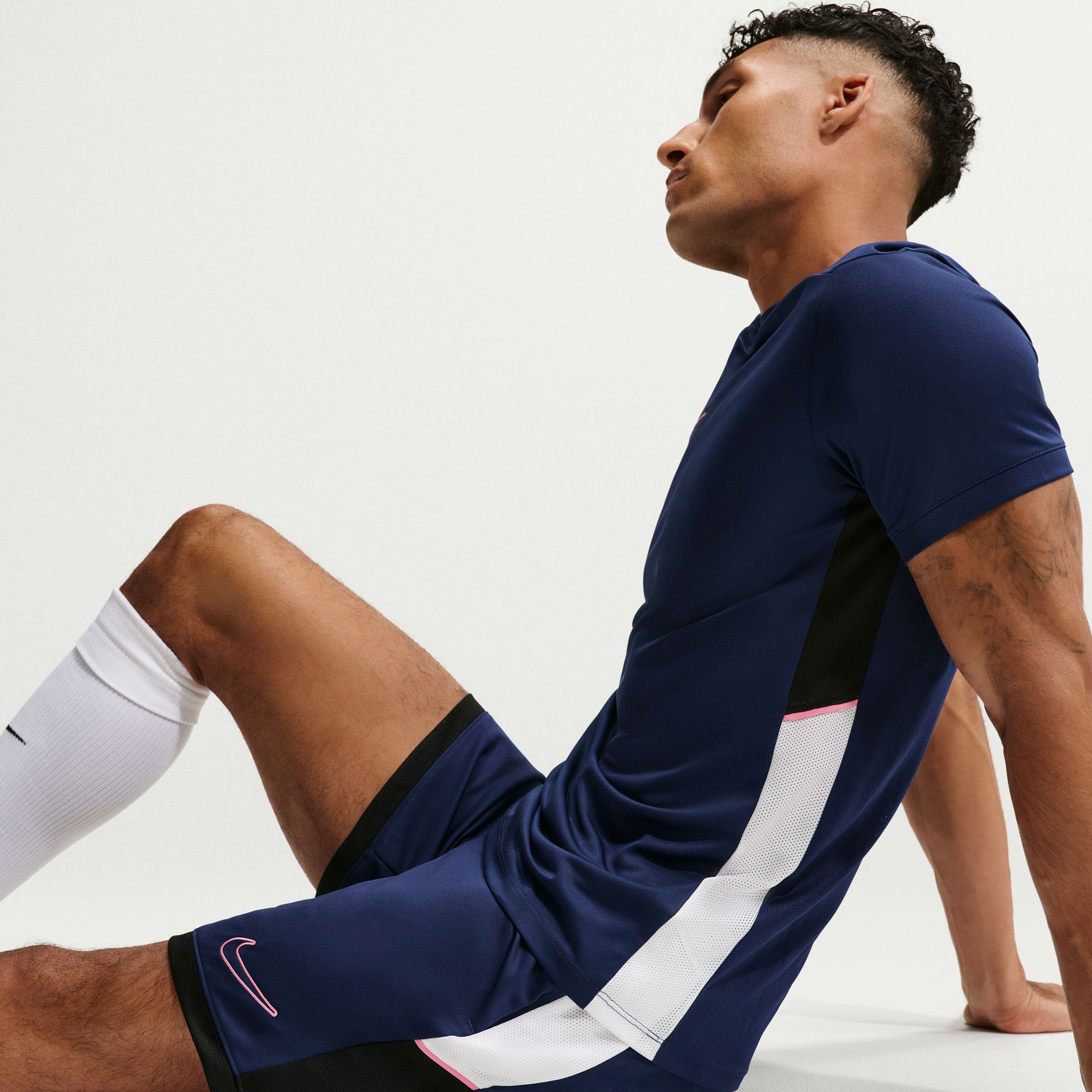 Nike Dri-Fit Academy 25 Erkek Mavi Şort