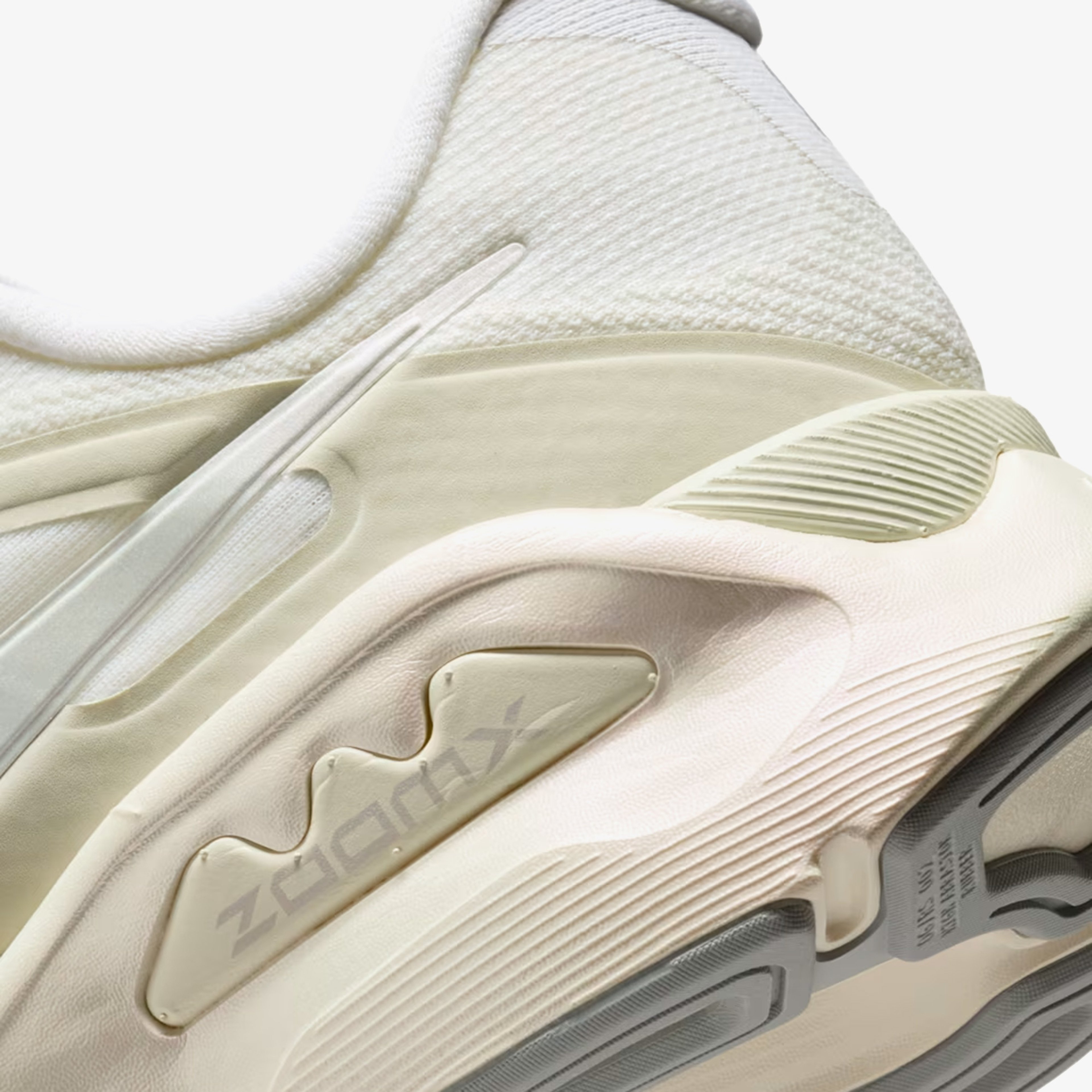 Nike Structure Plus Kadın Beyaz Koşu Ayakkabısı