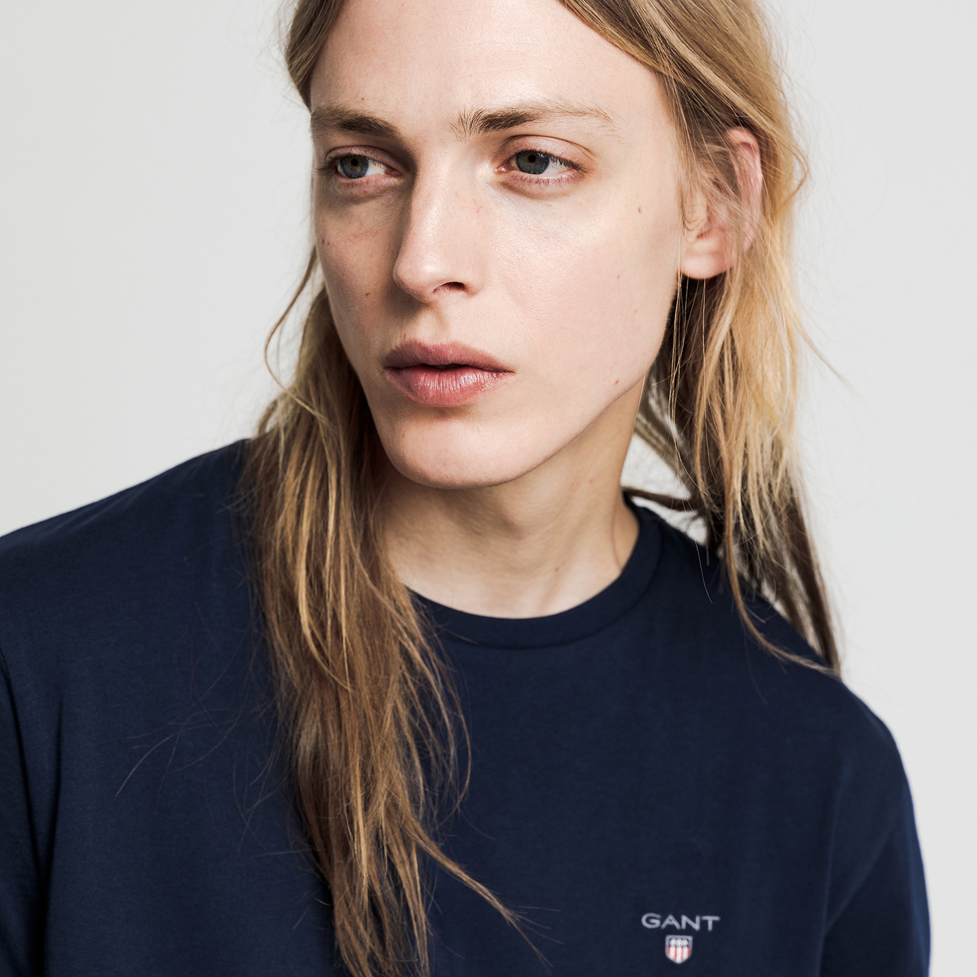 GANT Erkek Lacivert Regular Fit Bisiklet Yaka T-Shirt