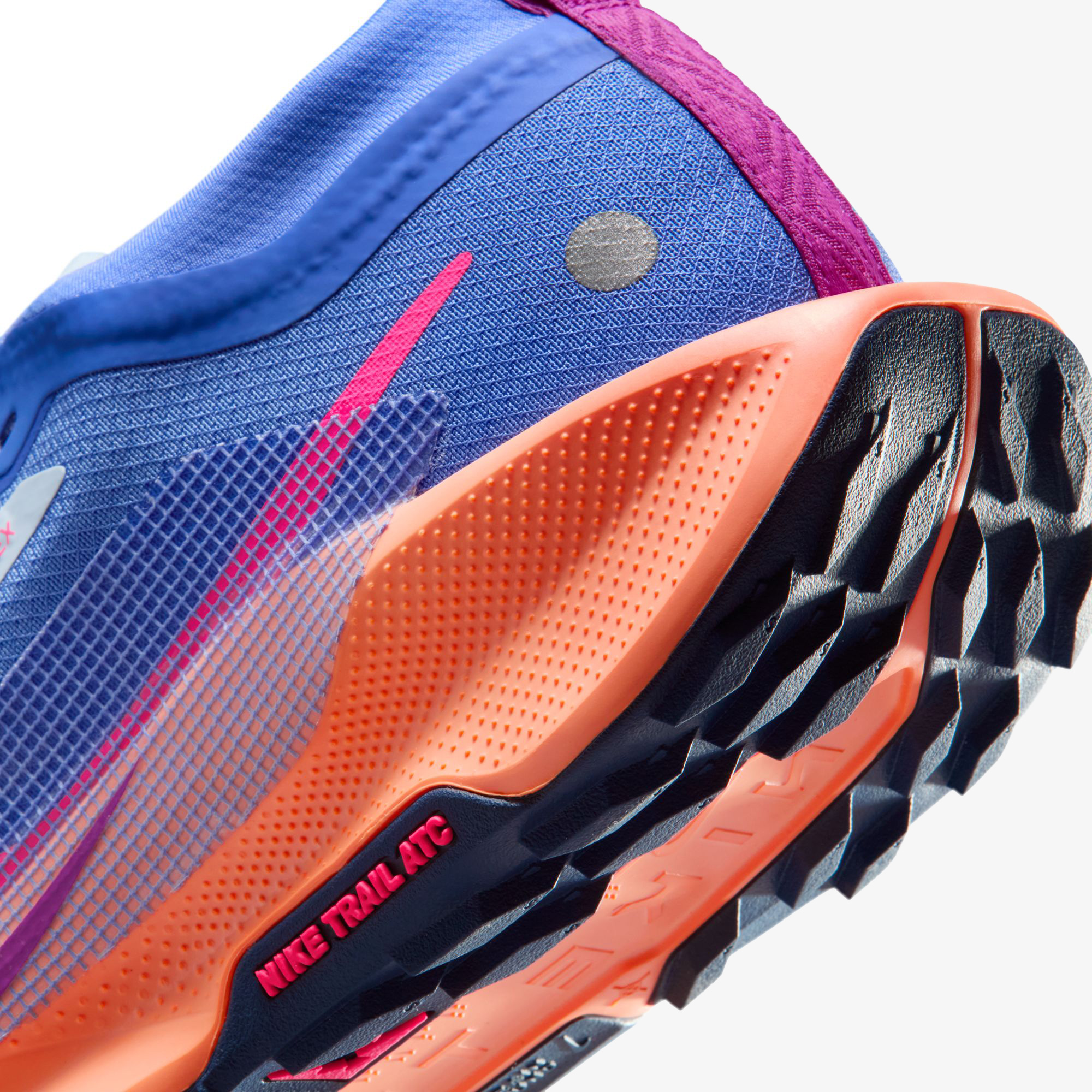Nike Pegasus Trail 5 GORE-TEX Kadın Mor Koşu Ayakkabısı
