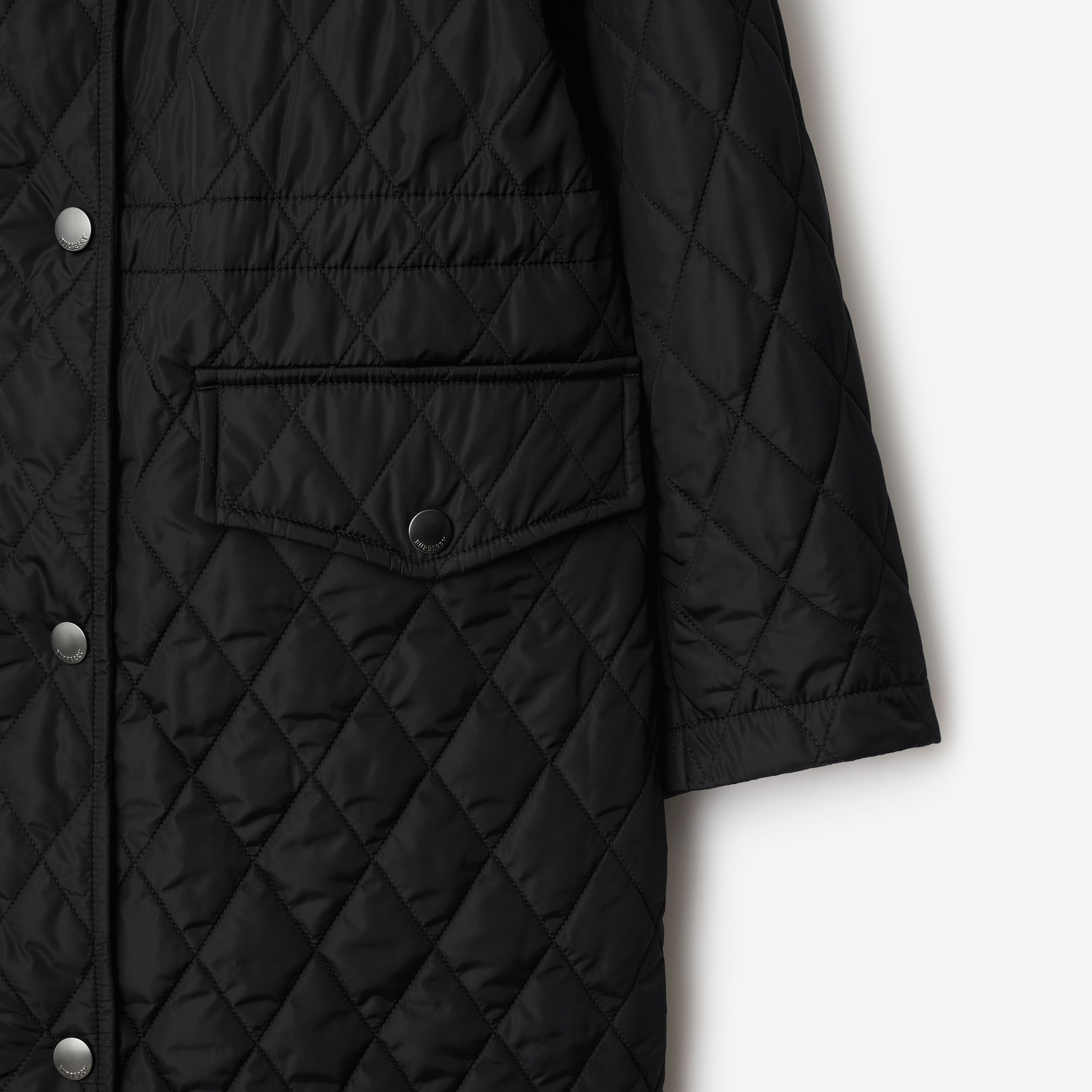 Burberry Quilted Nylon Hooded Kadın Siyah Mont