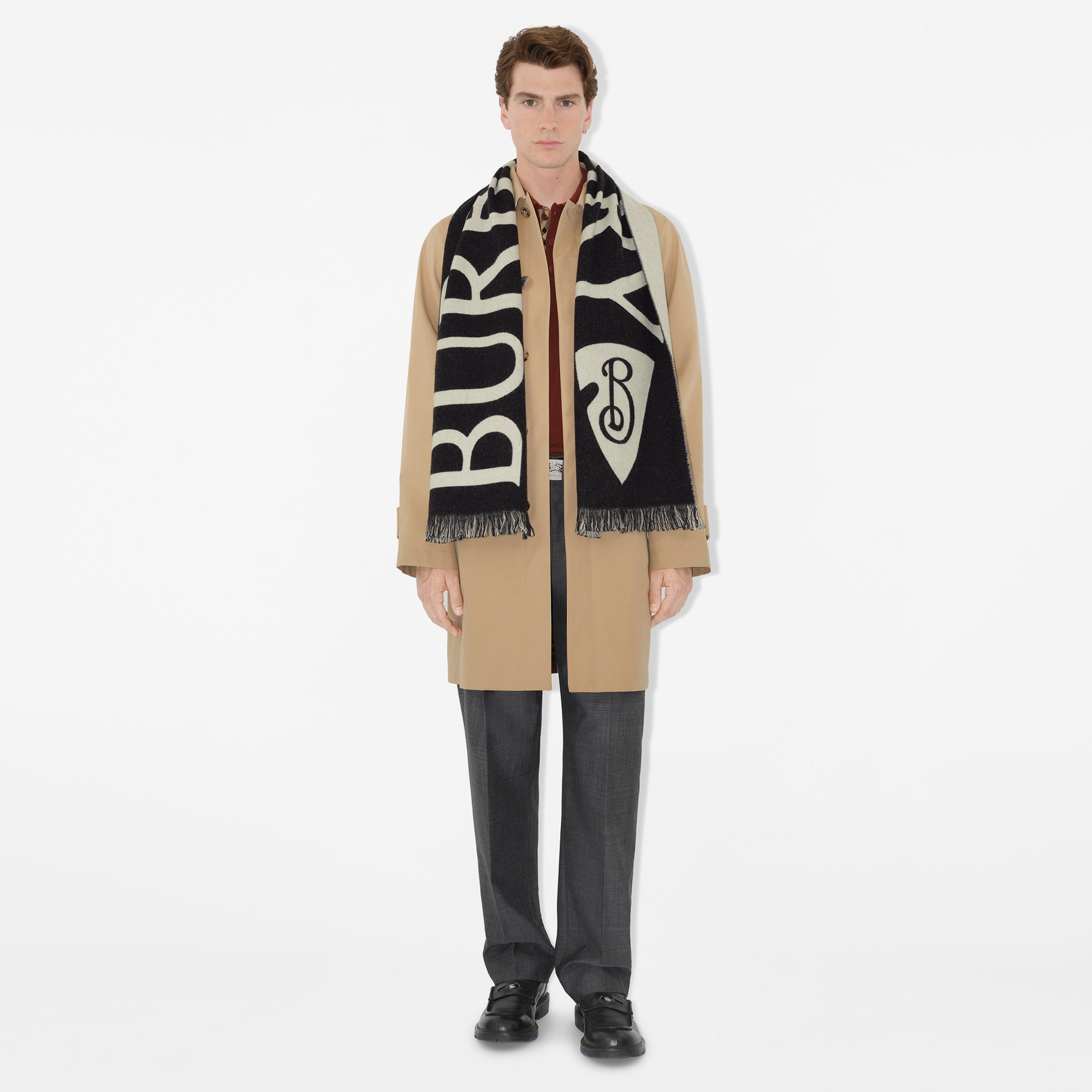 Burberry Kadın Siyah Atkı