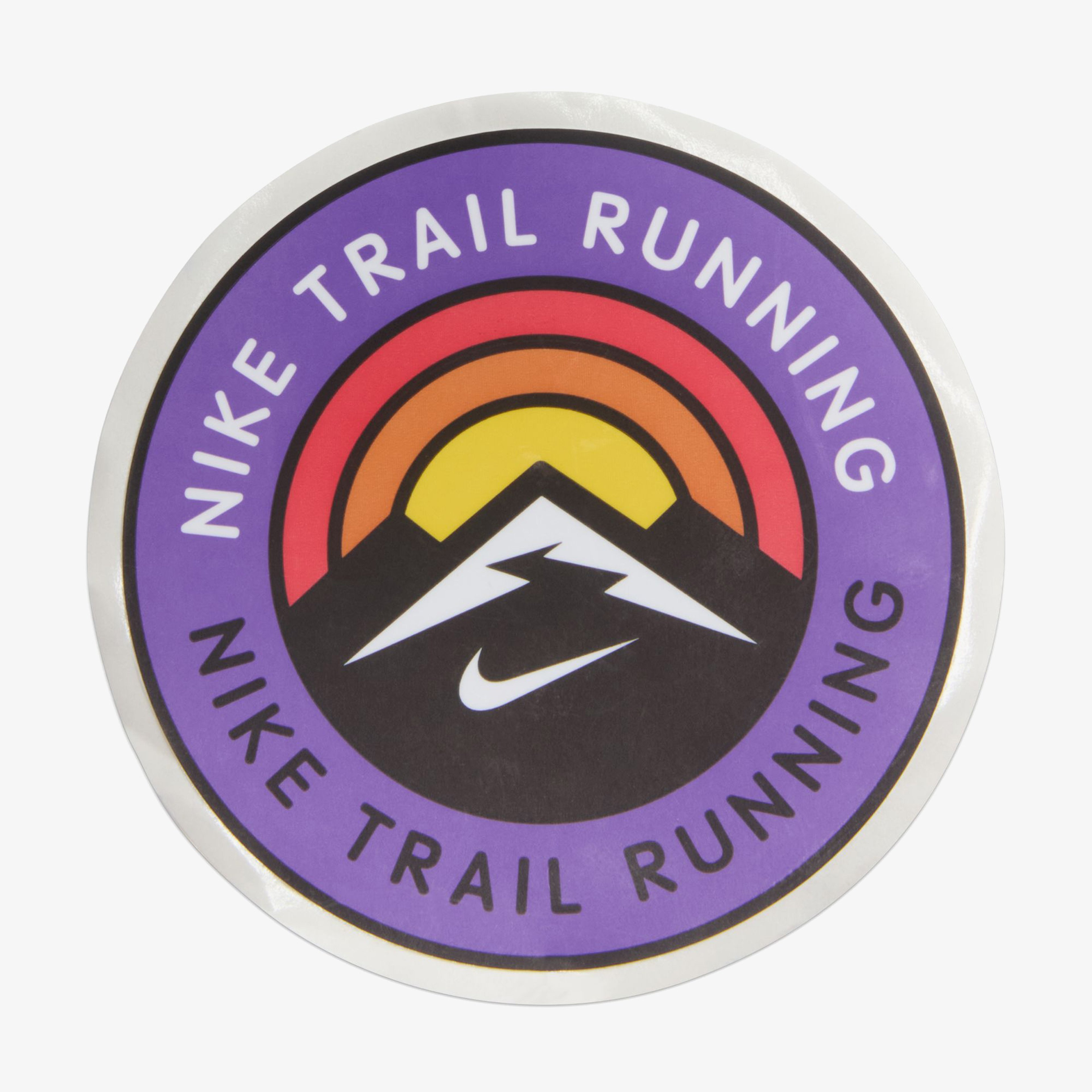 Nike Pegasus Trail 5 Kadın Gri Koşu Ayakkabısı