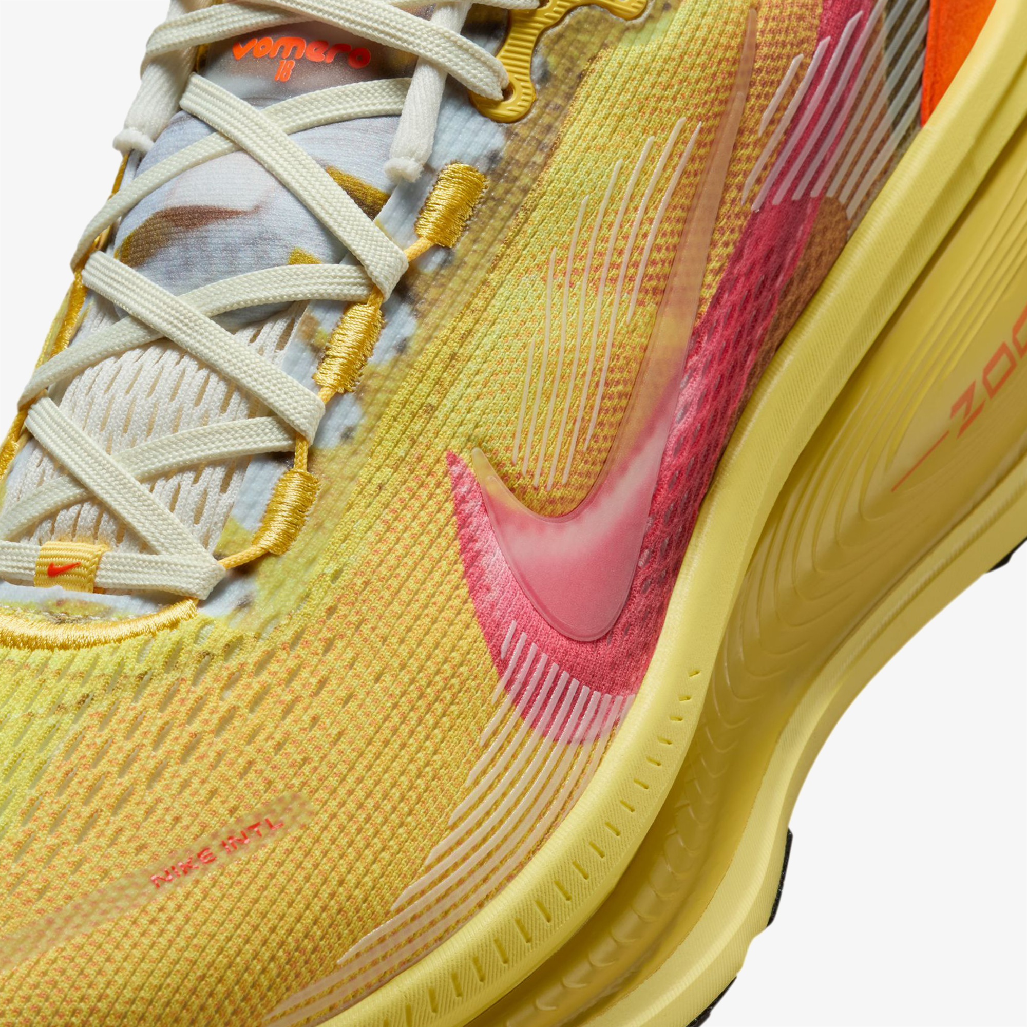Nike Vomero 18 Se Erkek Renkli Koşu Ayakkabısı