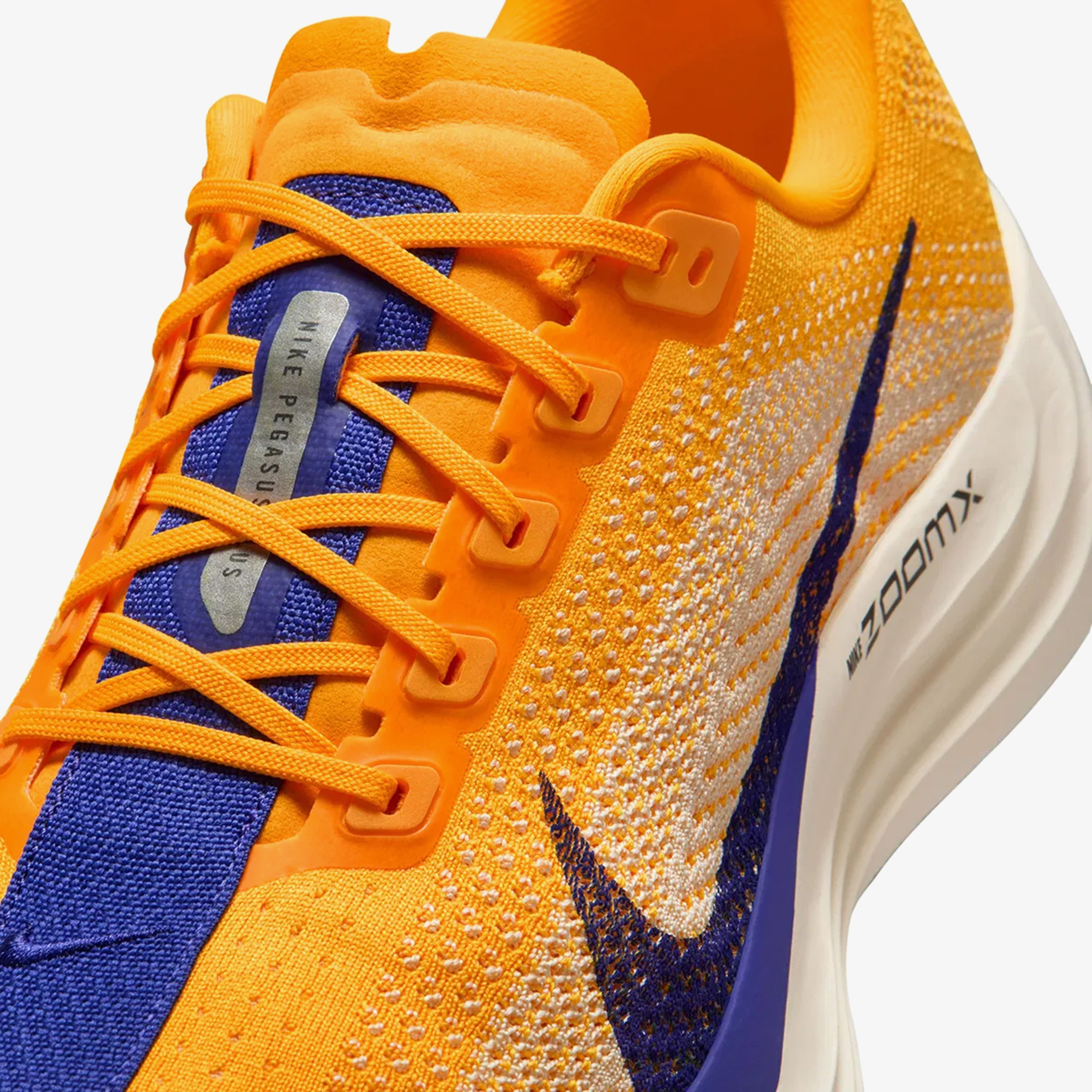 Nike Pegasus Plus Erkek Turuncu Koşu Ayakkabısı