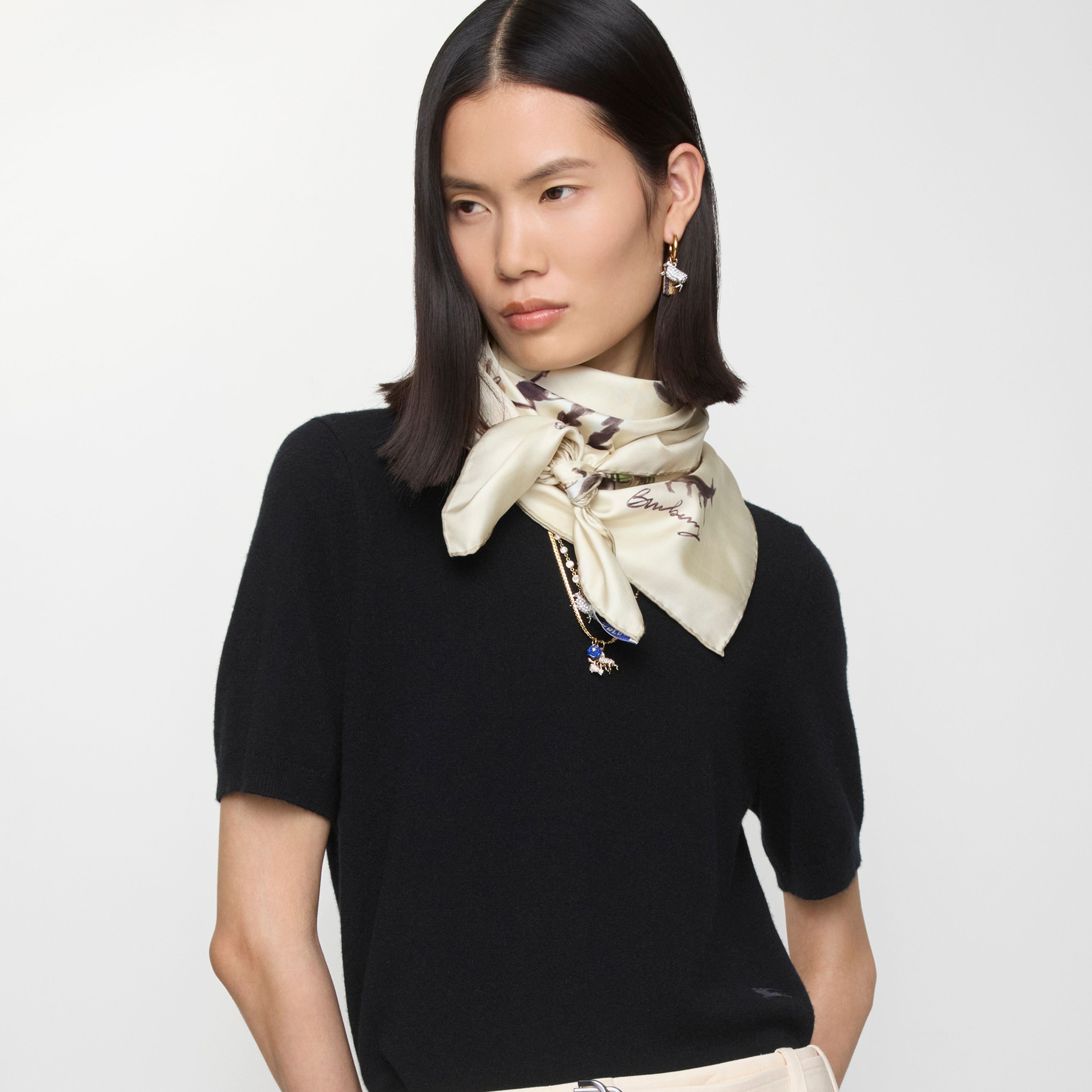 Burberry Kadın Beyaz Eşarp