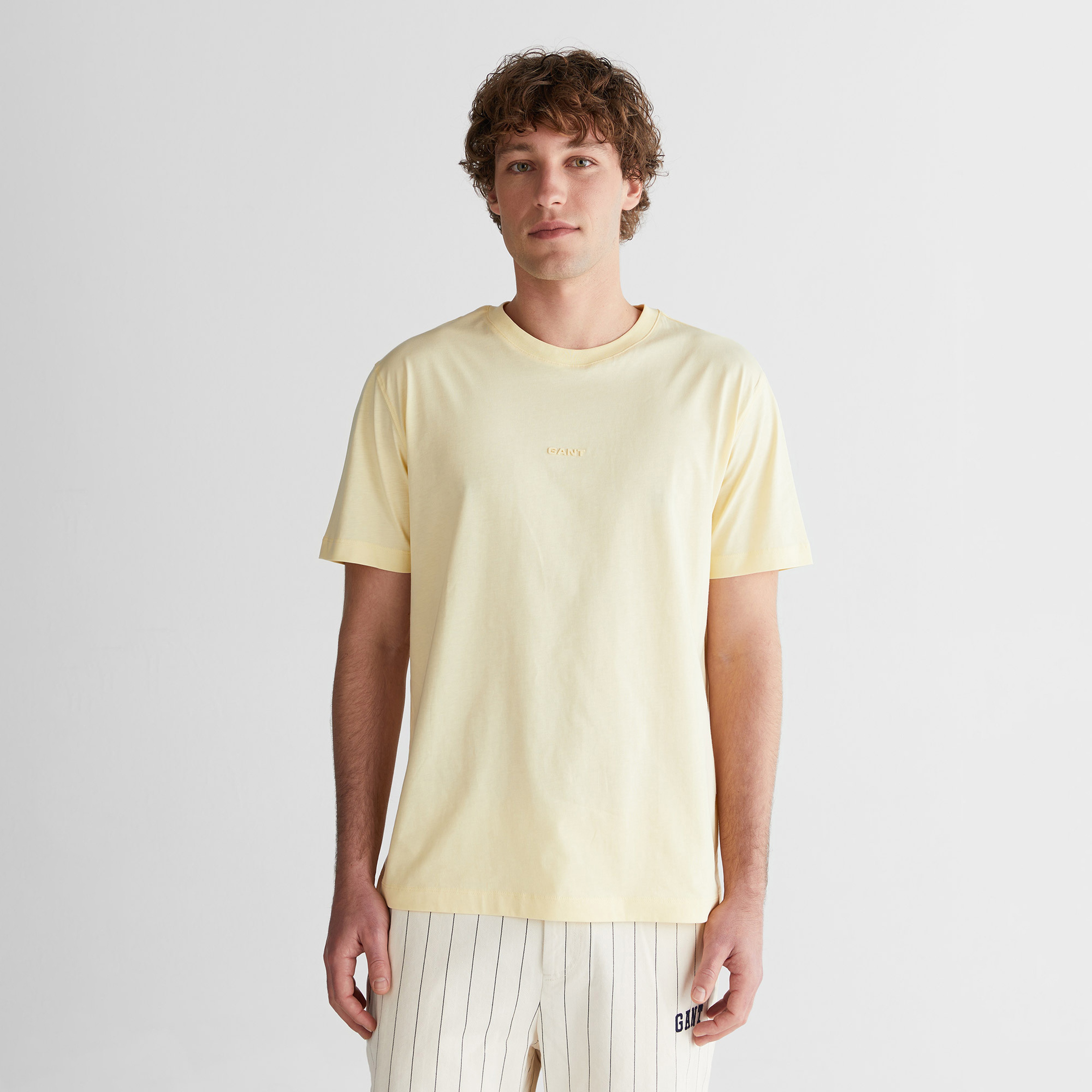 GANT Erkek Sarı Kısa Kollu T-Shirt
