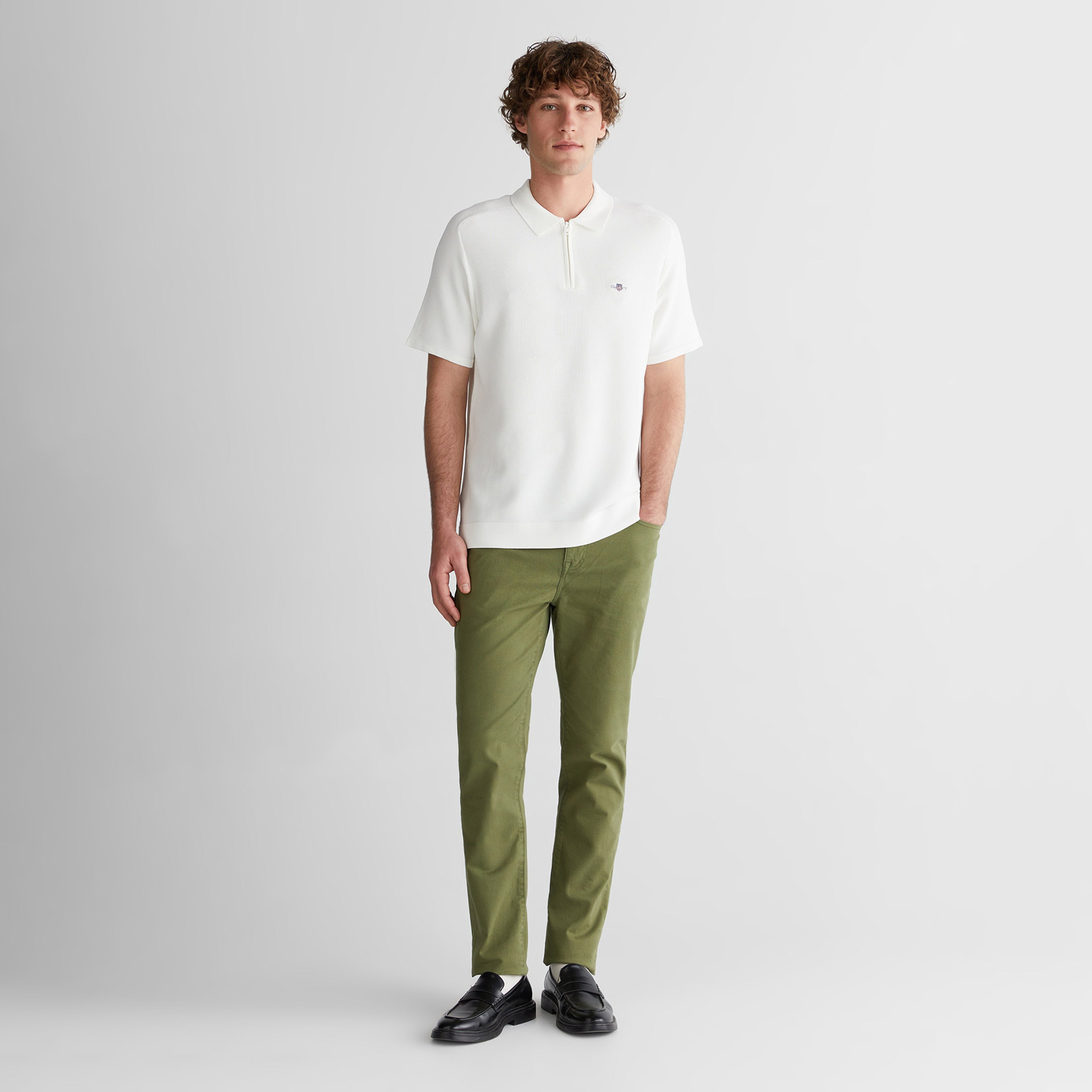 GANT Erkek Beyaz Regular Fit Yarım Fermuarlı Kısa Kollu Polo