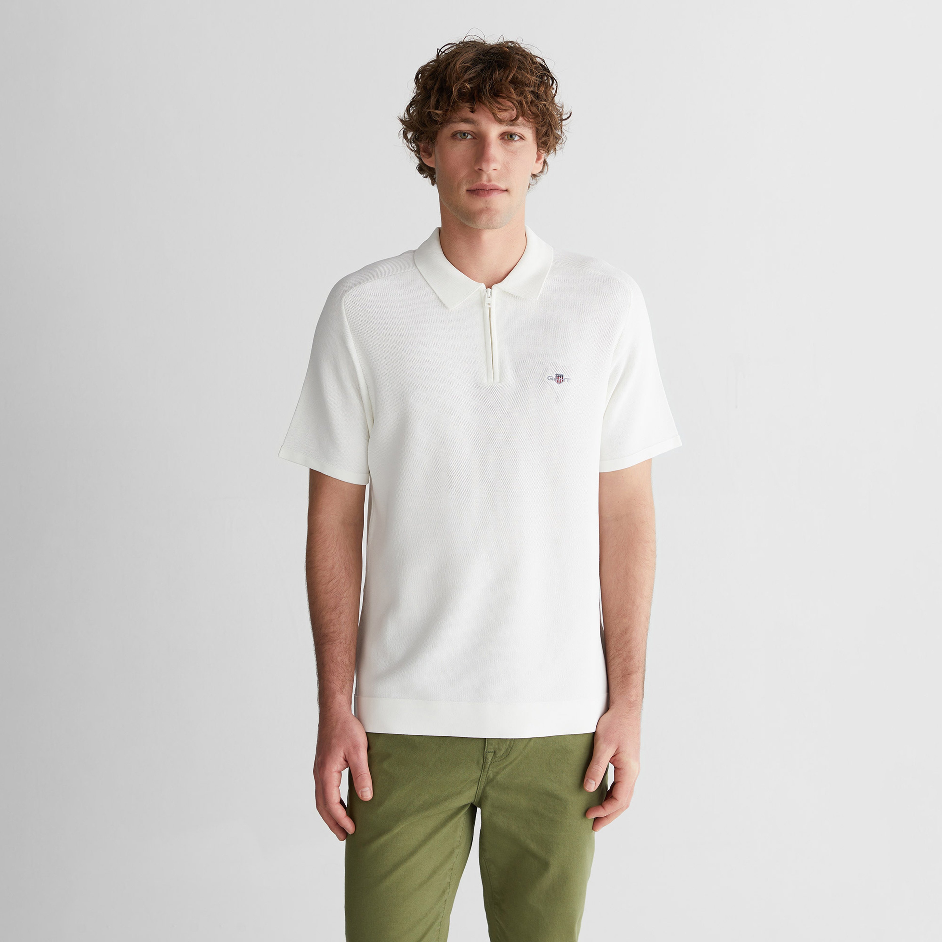 GANT Erkek Beyaz Regular Fit Yarım Fermuarlı Kısa Kollu Polo
