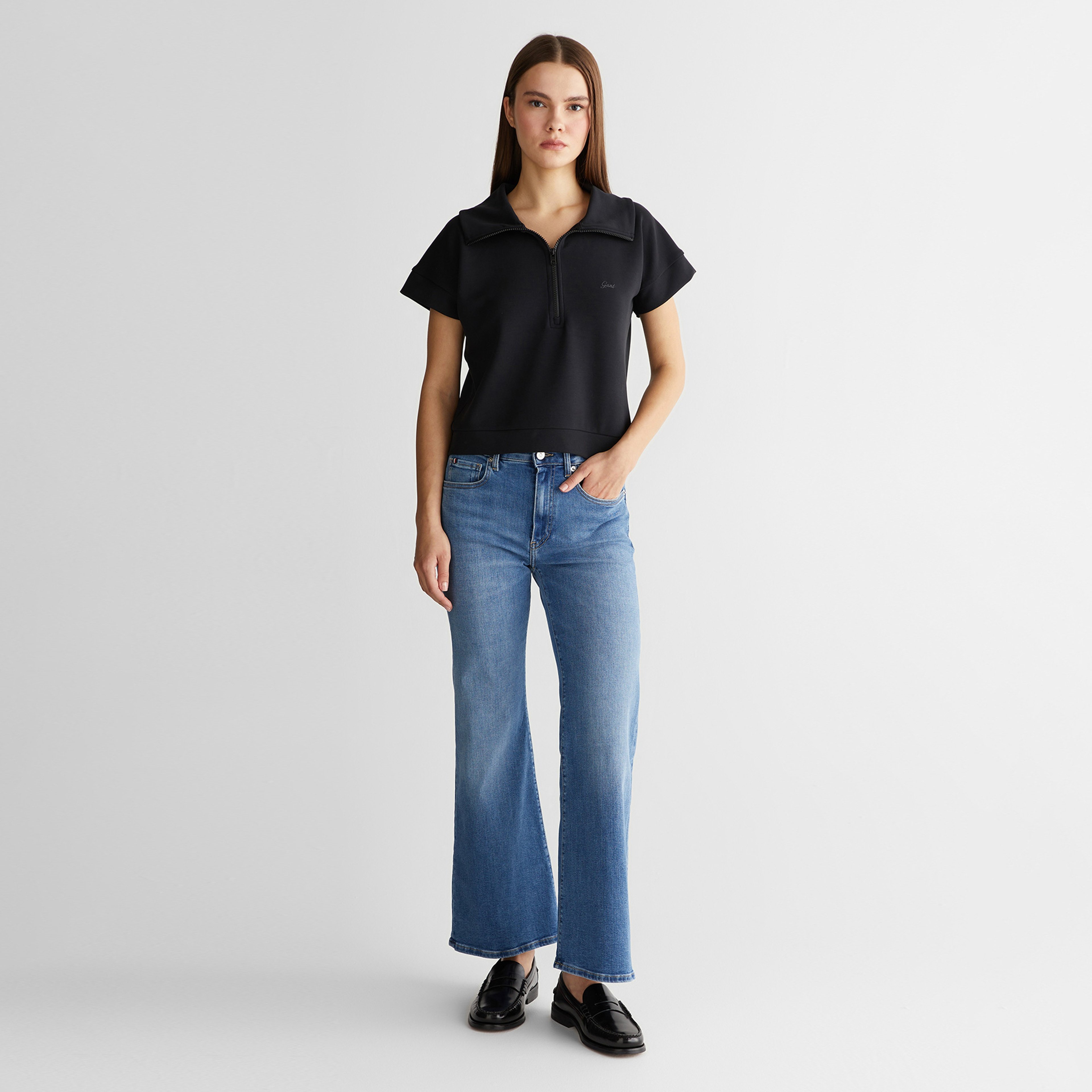 GANT Kadın Siyah Relaxed Fit Yarım Fermuarlı Sweatshirt