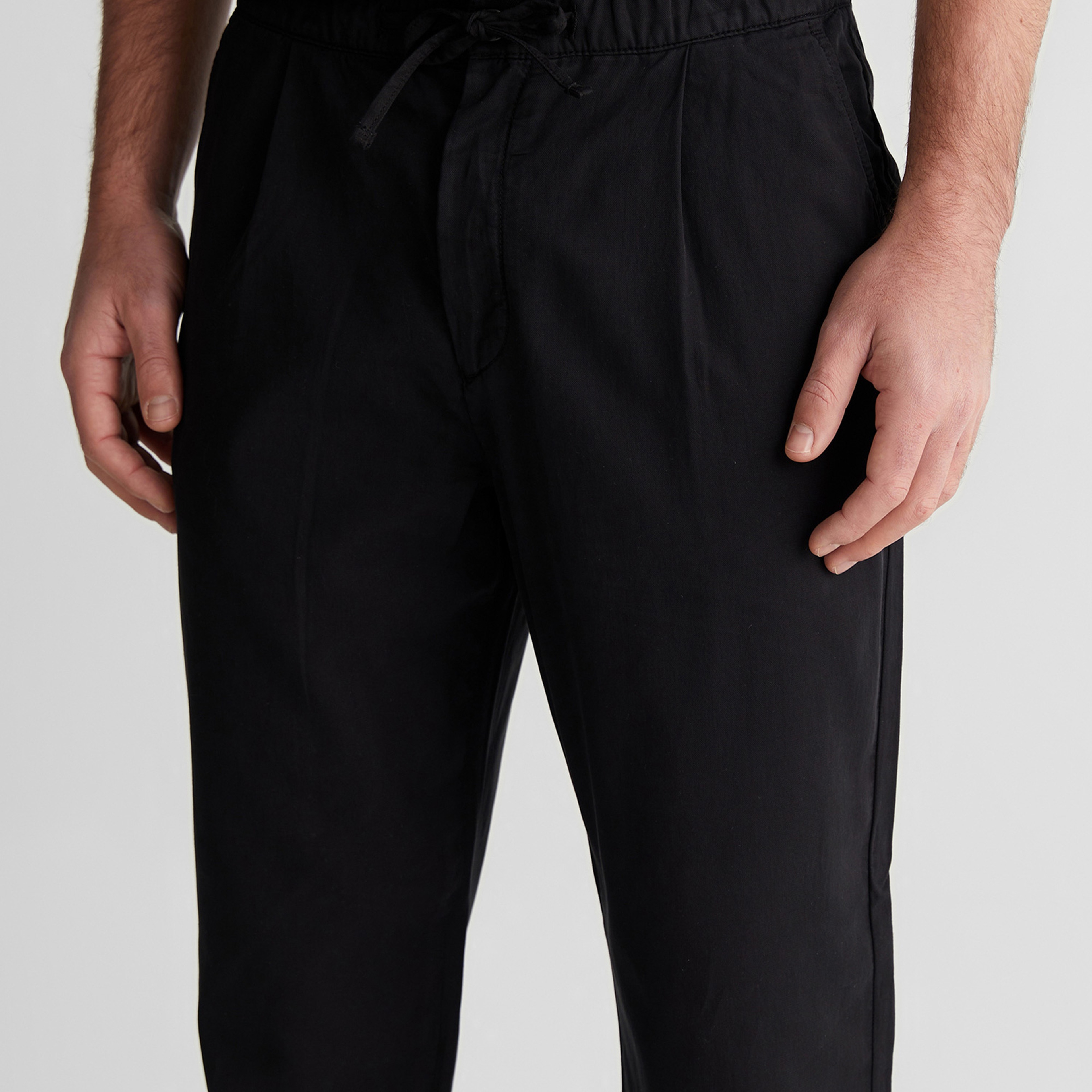 GANT Erkek Siyah Regular Fit Jogger Pantolon