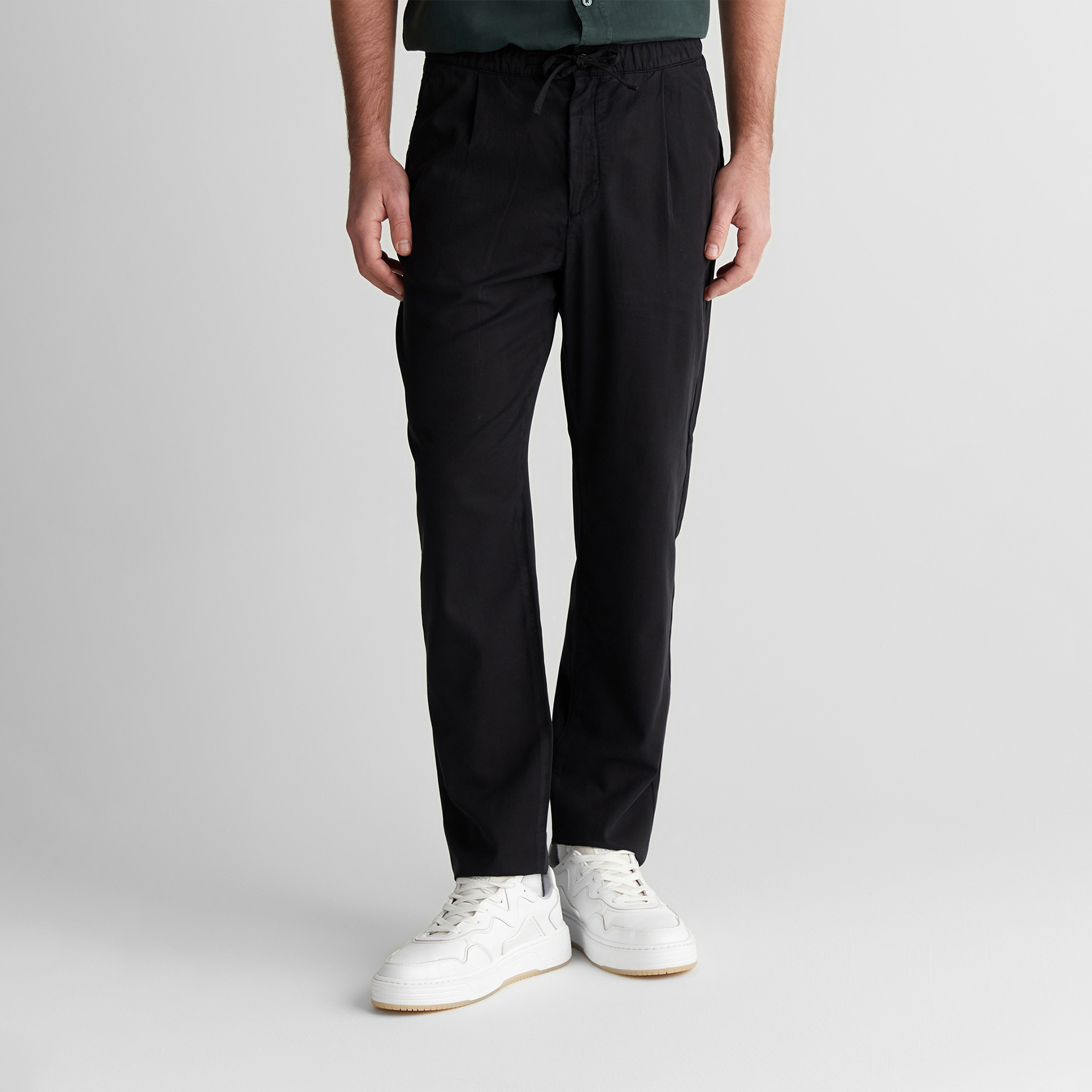 GANT Erkek Siyah Regular Fit Jogger Pantolon