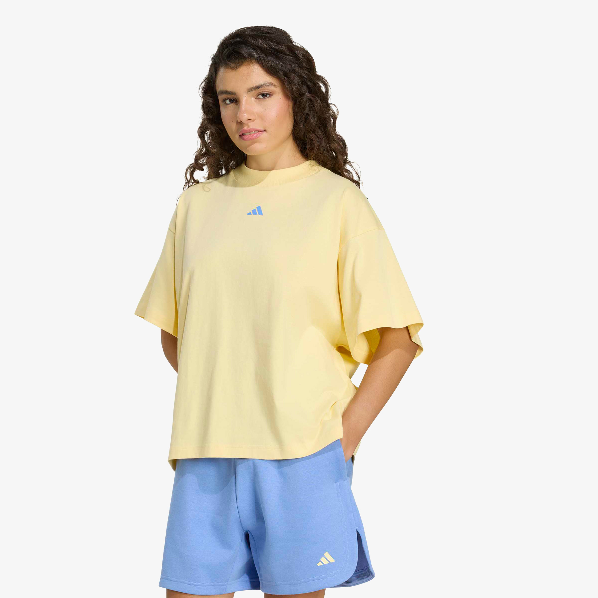 adidas 3 Bantlı Studio Boyfriend Kadın Sarı Antrenman T-Shirt