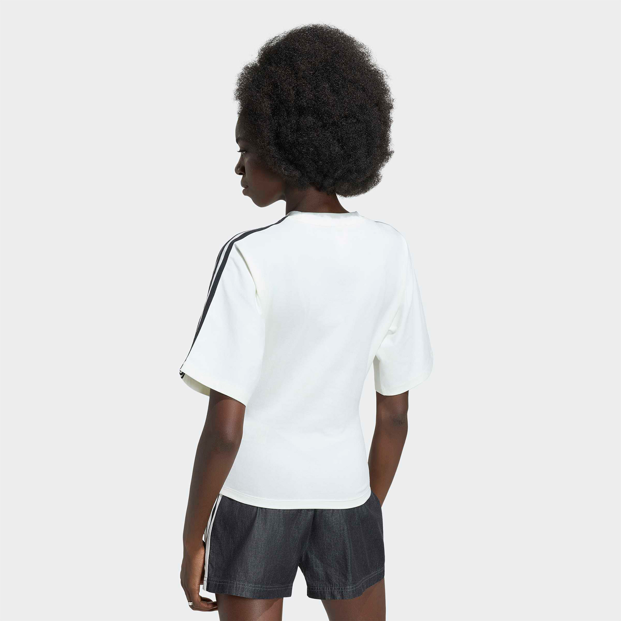 adidas Slim Kadın Beyaz T-Shirt