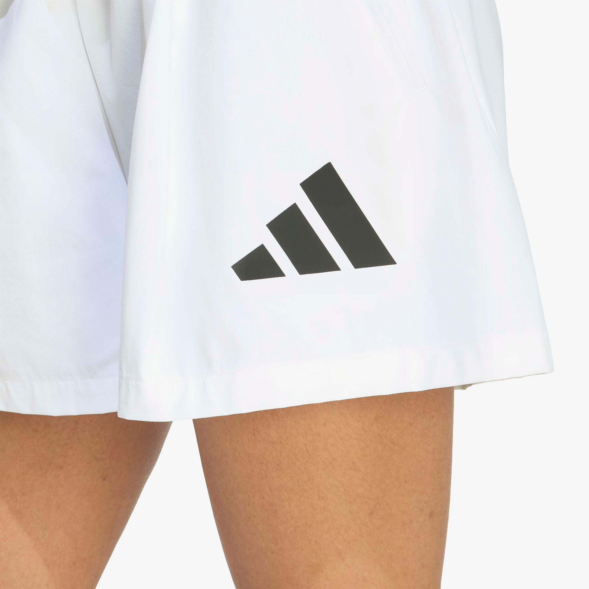 adidas Z.N.E. Kadın Beyaz Şort