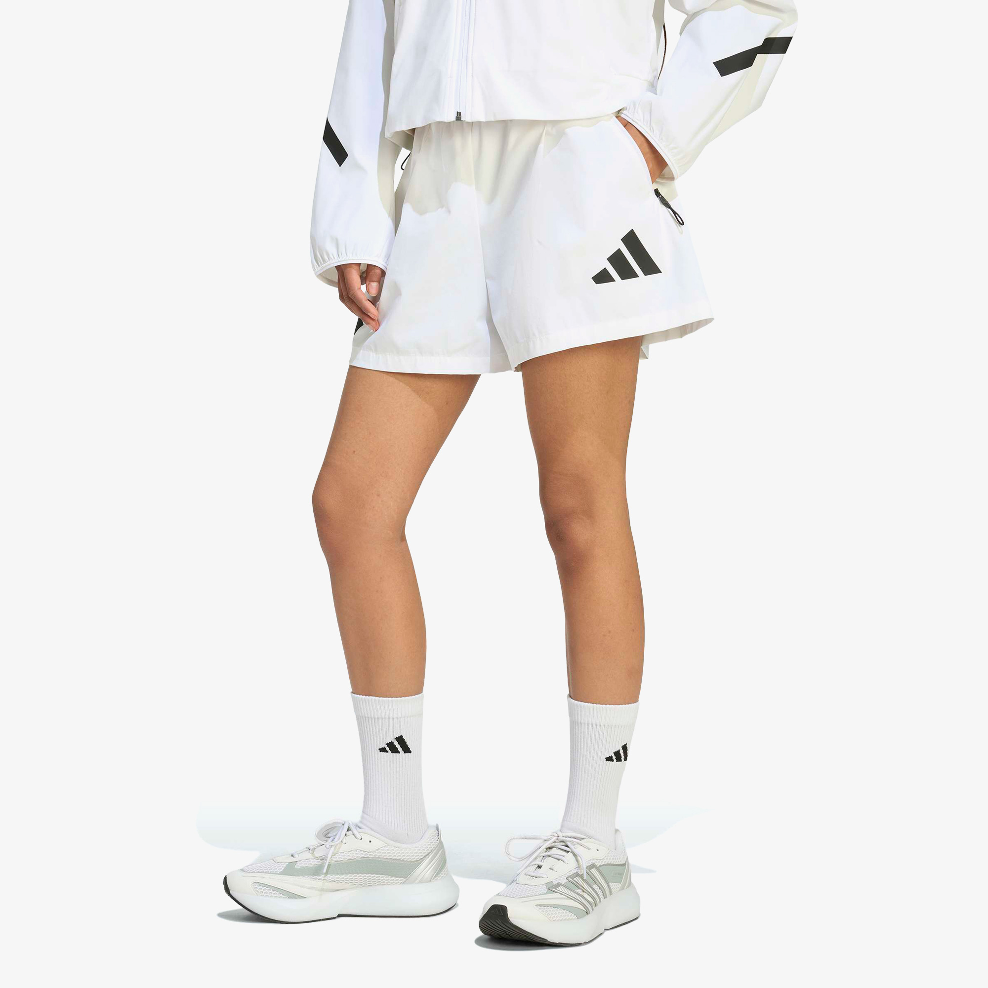 adidas Z.N.E. Kadın Beyaz Şort