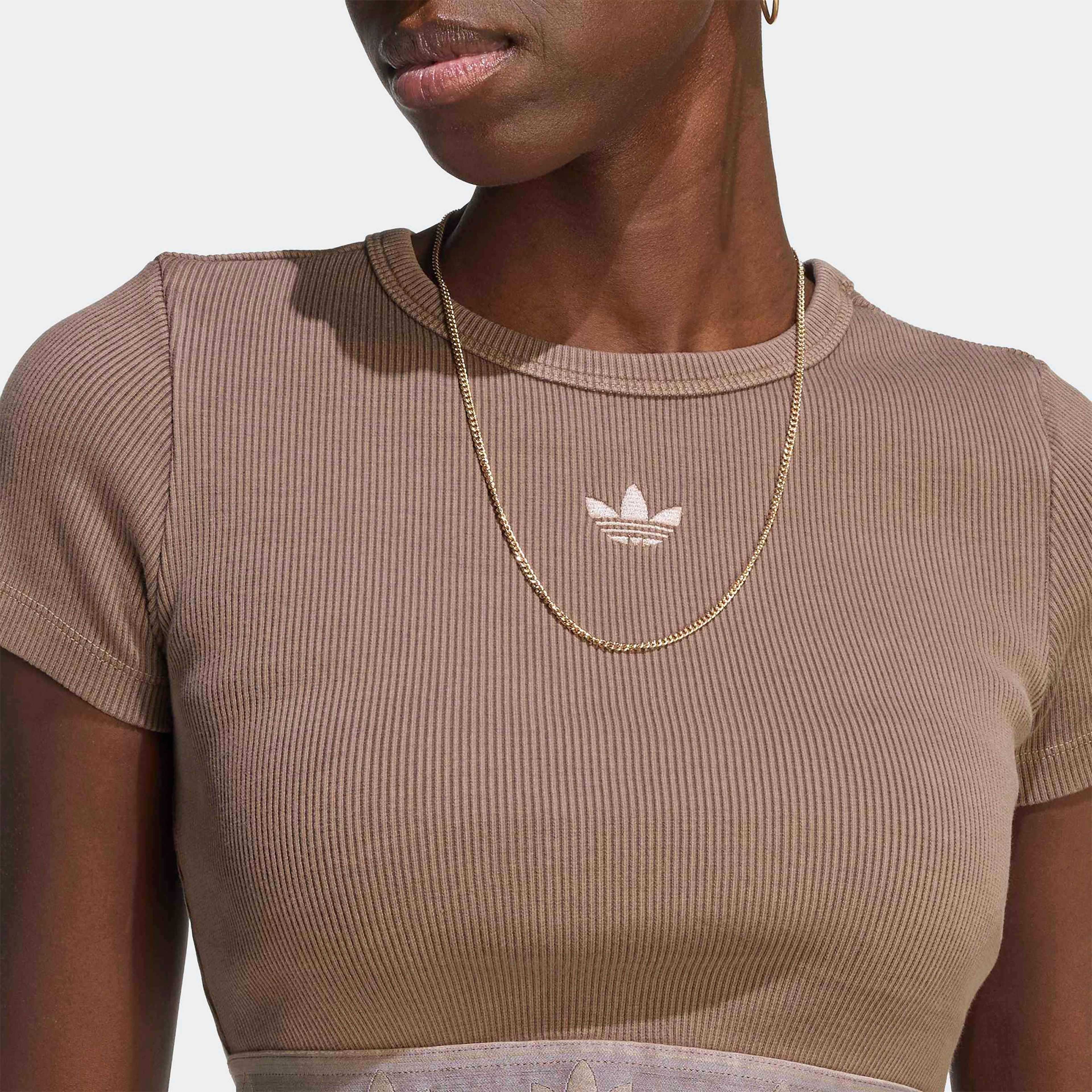 adidas Essential Kadın Kahverengi T-Shirt