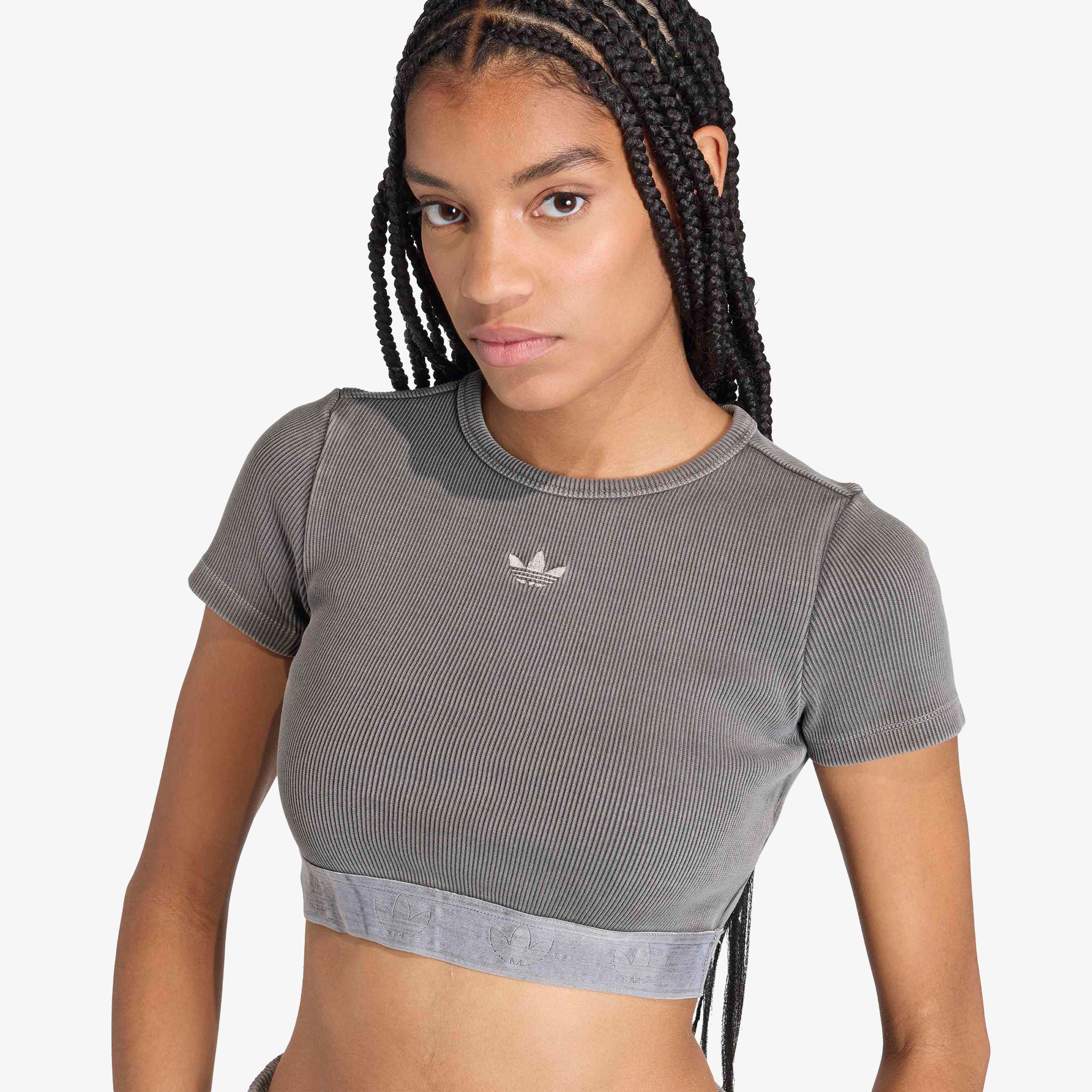 adidas Essential Kadın Siyah T-Shirt
