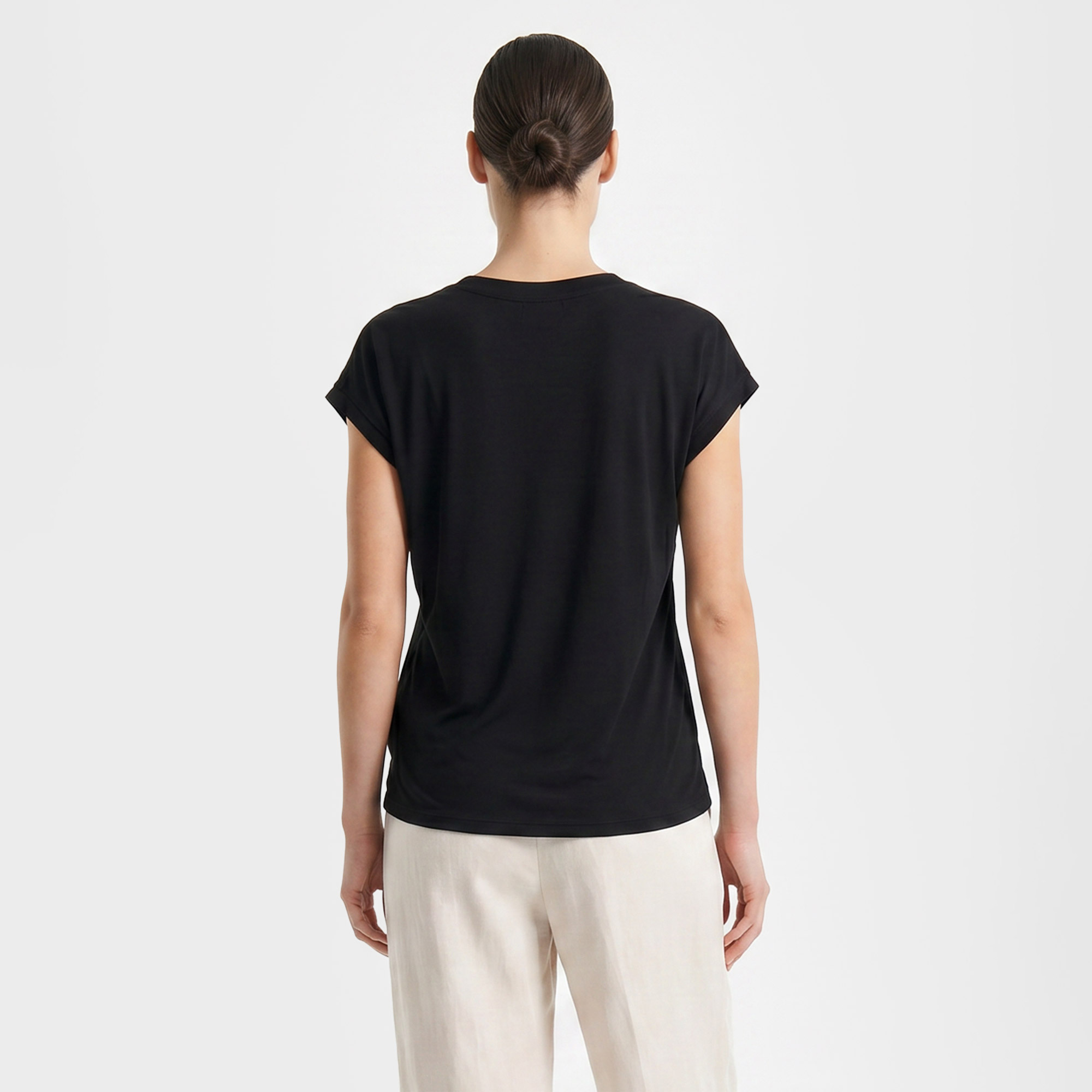 GANT Kadın Siyah V Yaka Regular Fit T-Shirt