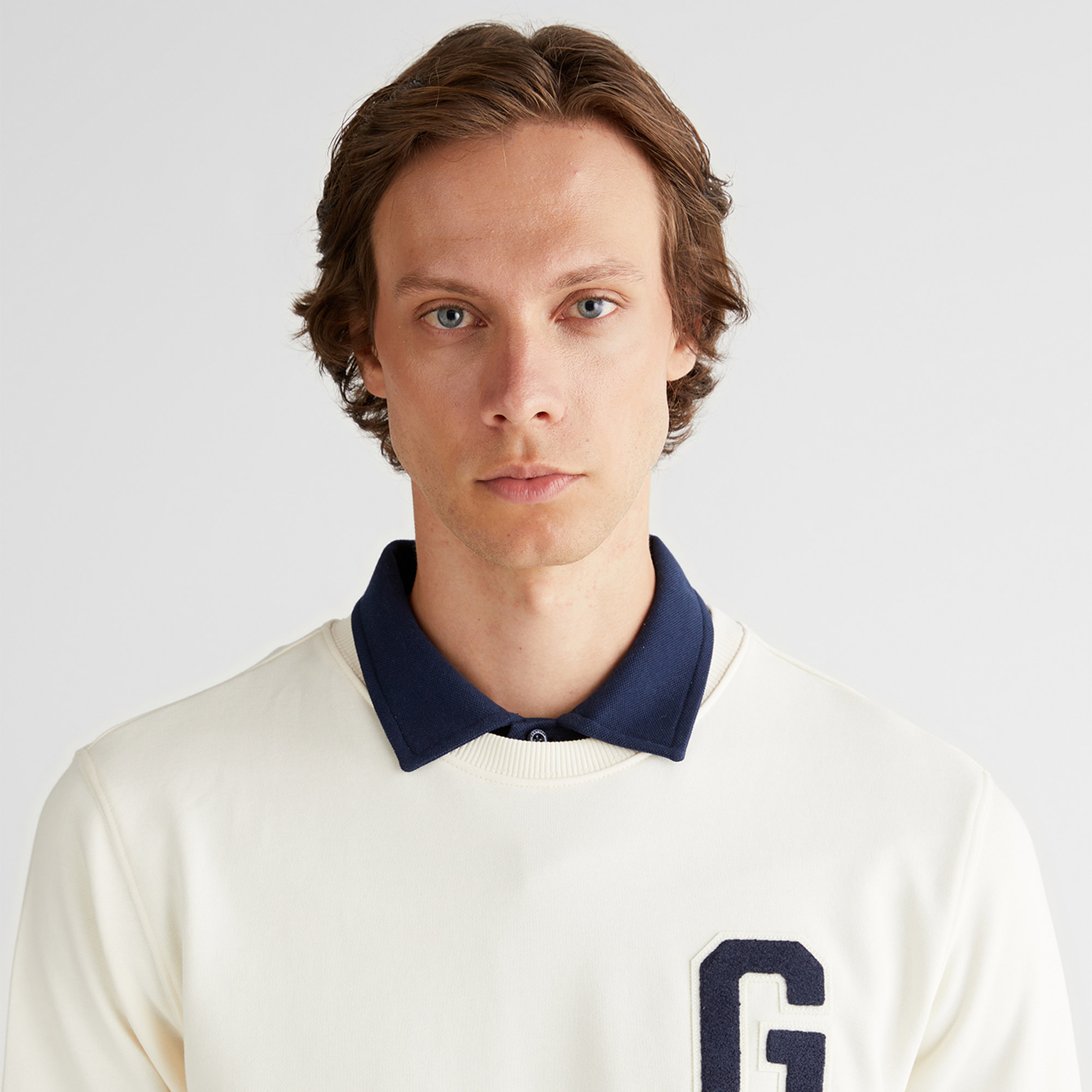 GANT Erkek Krem Regular Fit Bisiklet Yaka Logolu Sweatshirt