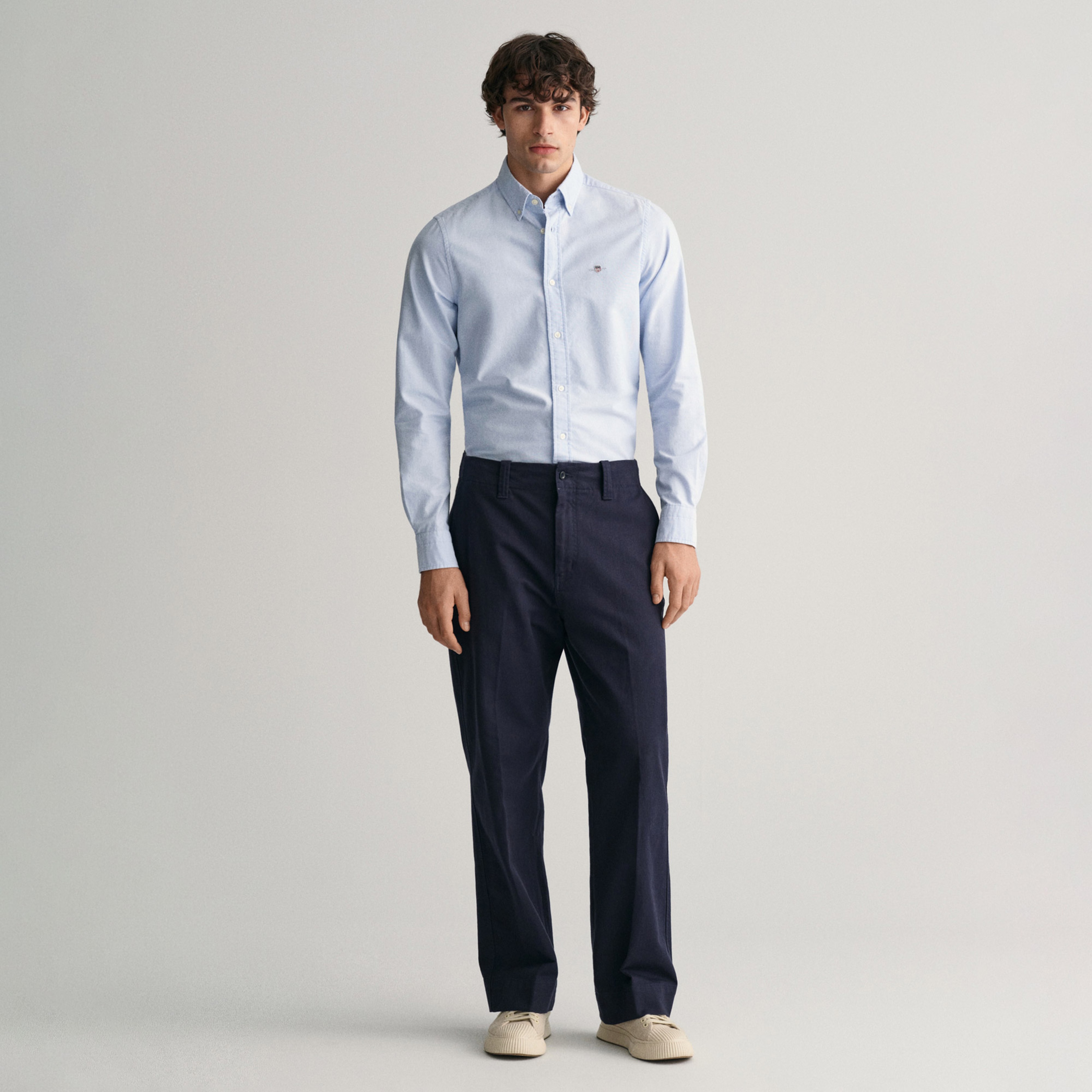 GANT Erkek Mavi Slim Fit Düğmeli Yaka Gömlek