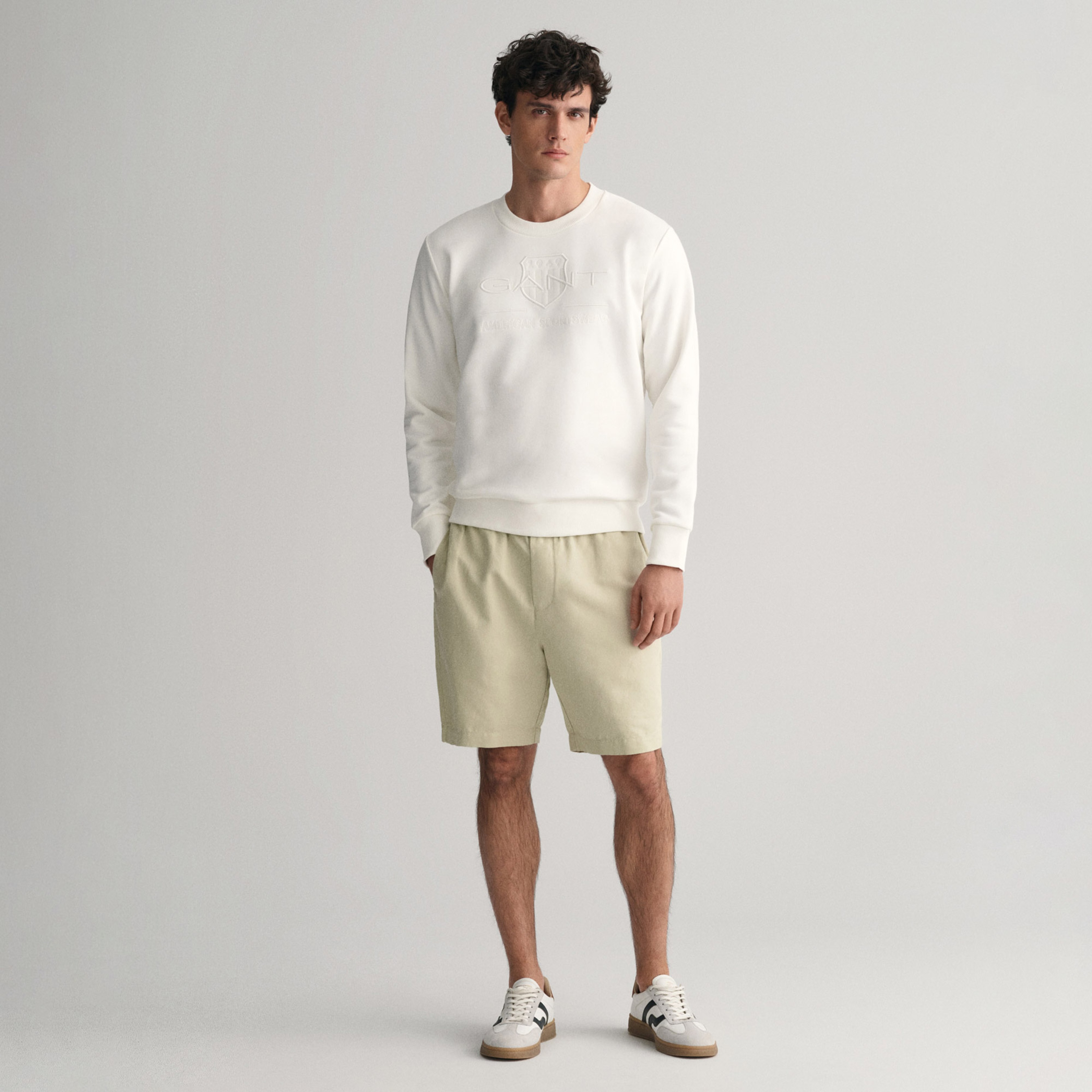 GANT Erkek Krem Regular Fit Bisiklet Yaka Logolu Sweatshirt