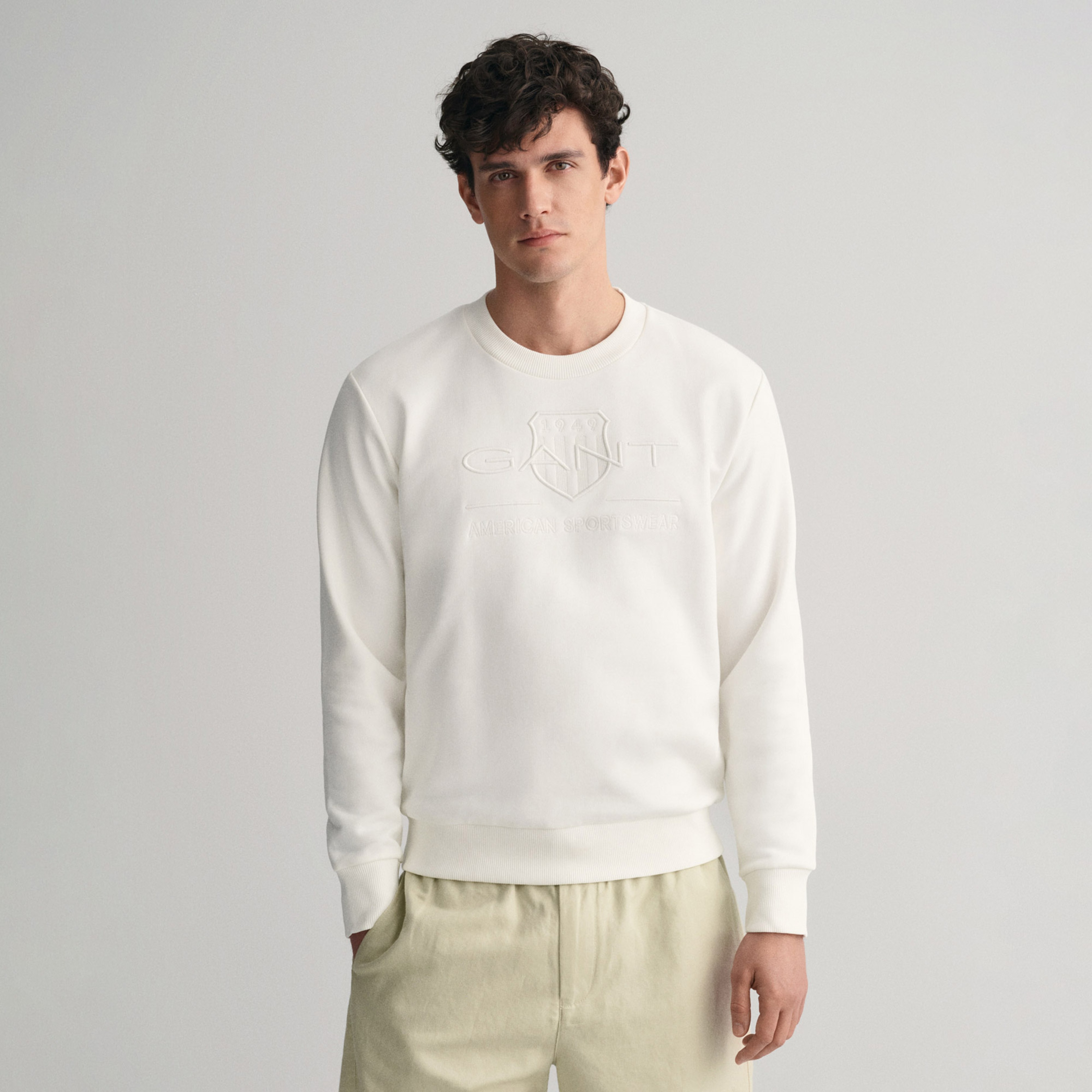 GANT Erkek Krem Regular Fit Bisiklet Yaka Logolu Sweatshirt