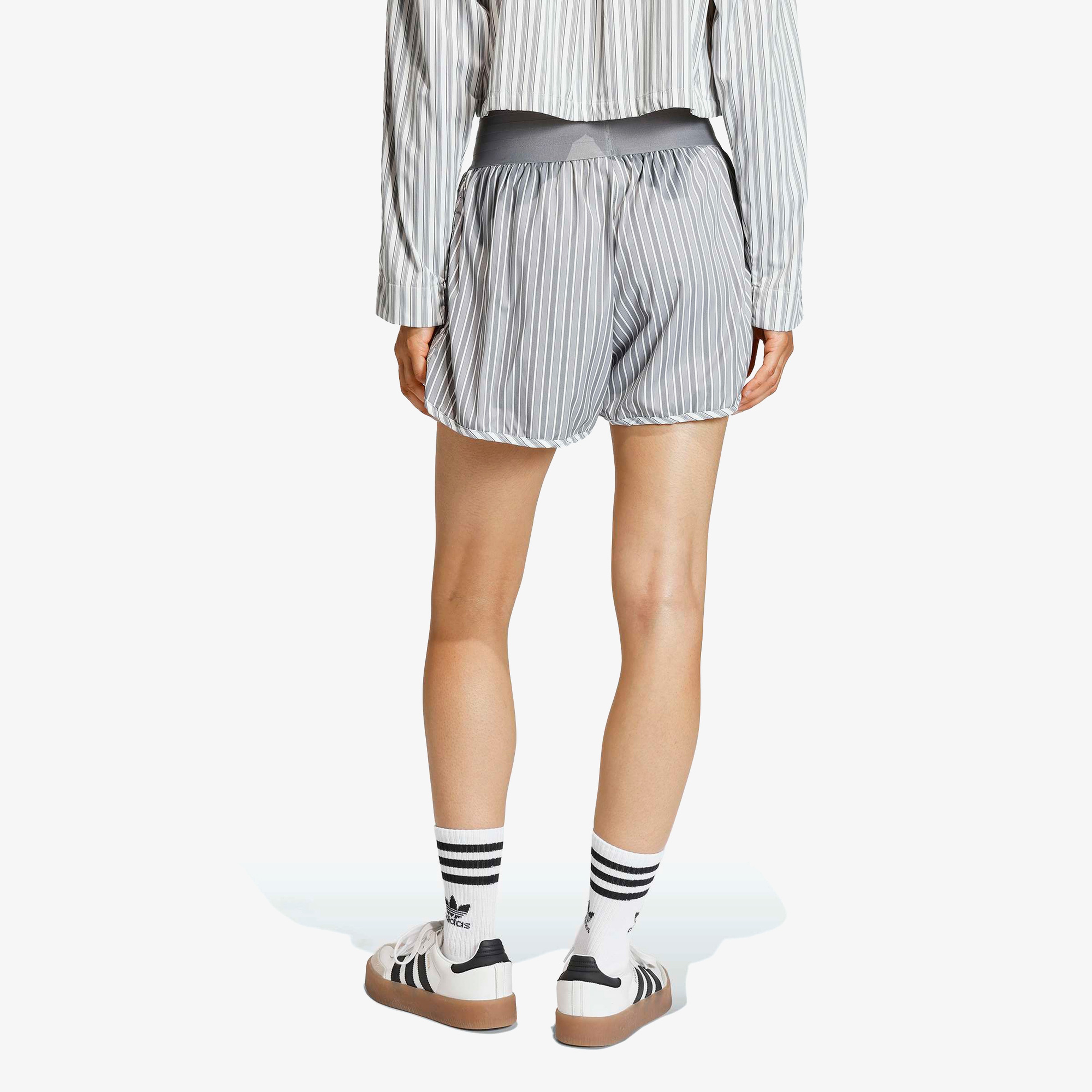 adidas P Essential Sho Kadın Gri Şort