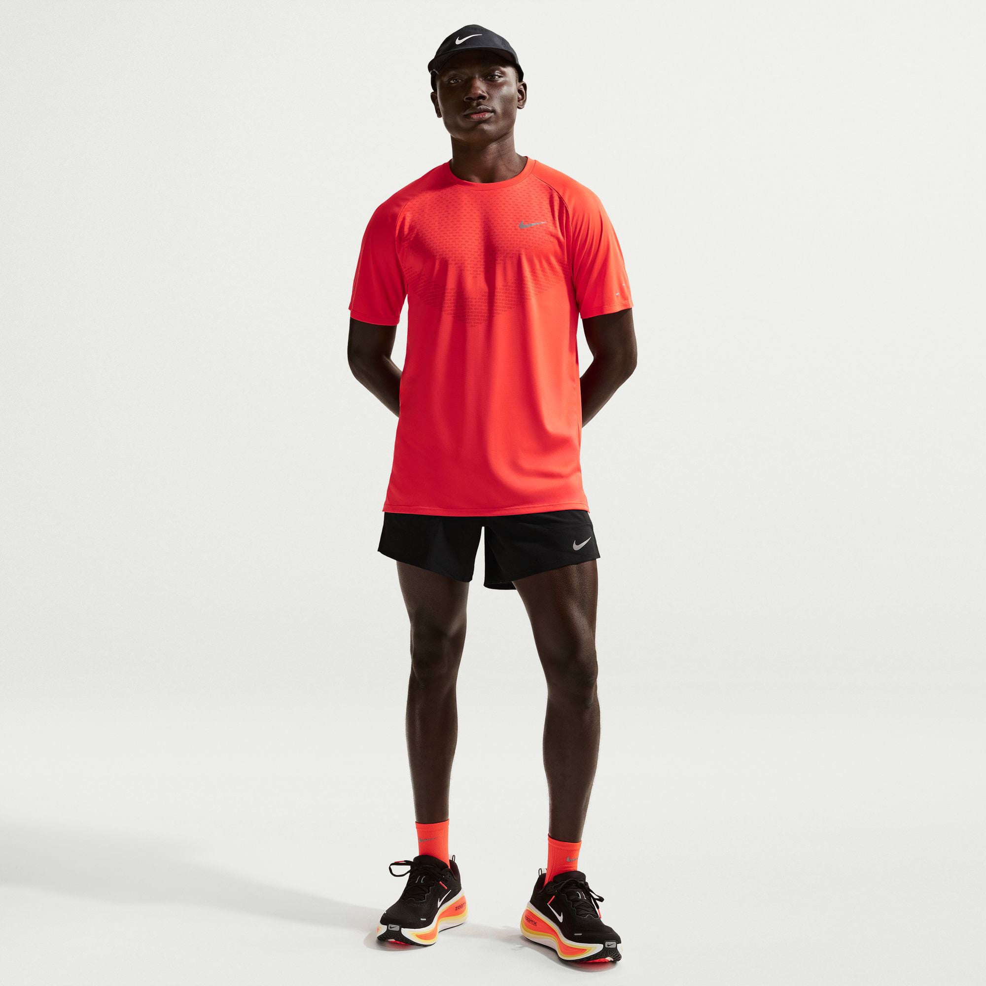 Nike Dri-FIT Stride Erkek Siyah Koşu Şort