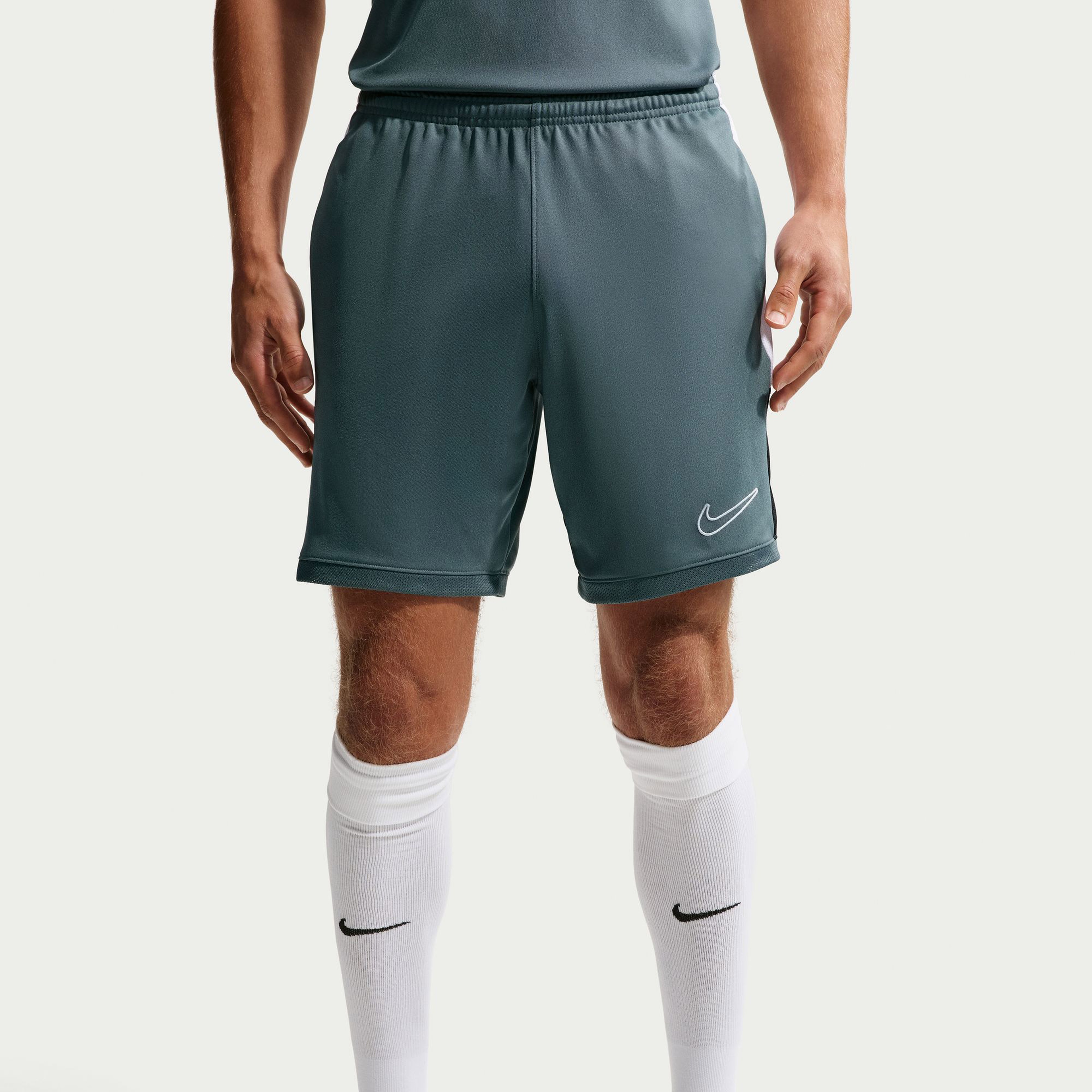 Nike Dri-FIT Academy Erkek Yeşil Futbol Şort