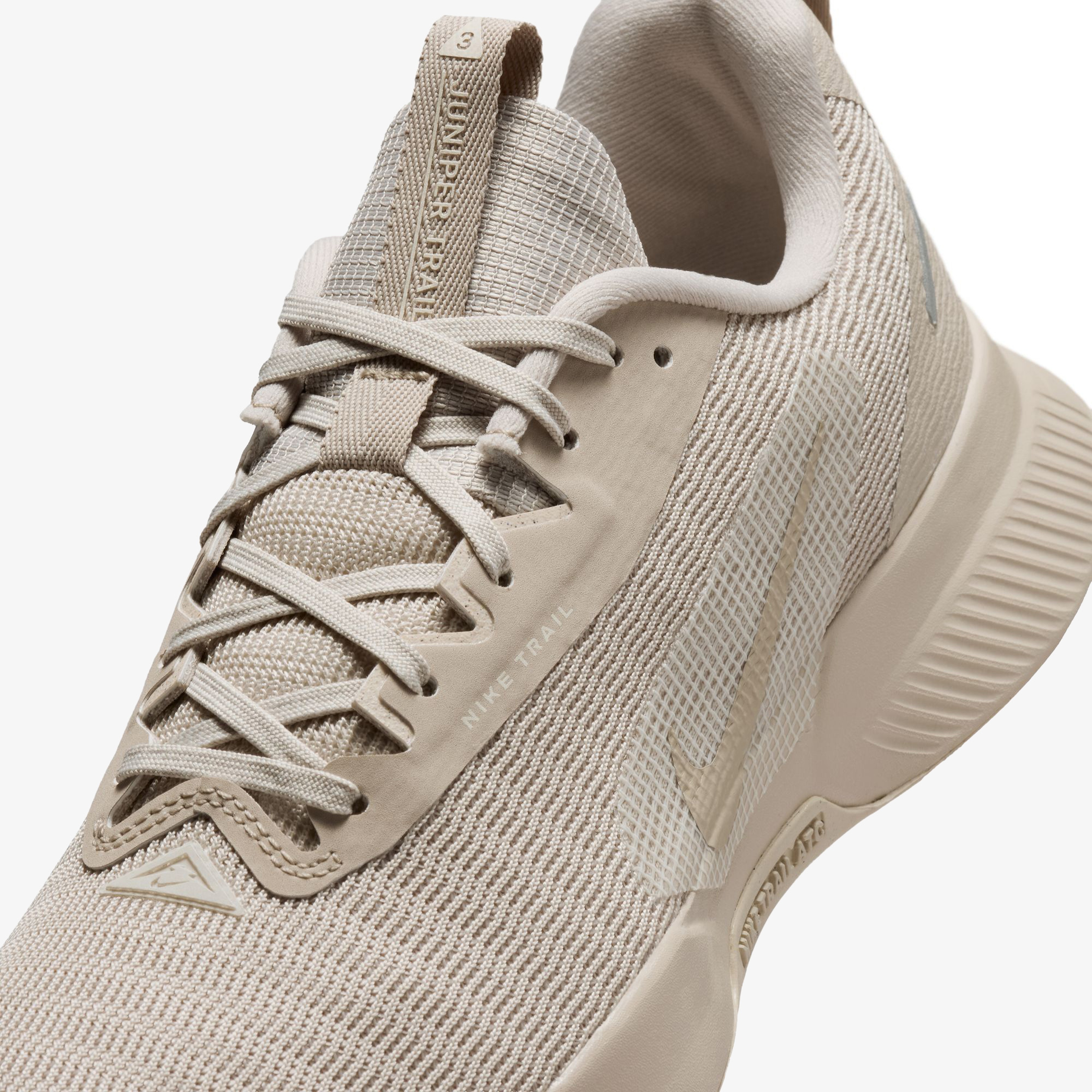 Nike Juniper Trail 3 Kadın Krem Koşu Ayakkabısı