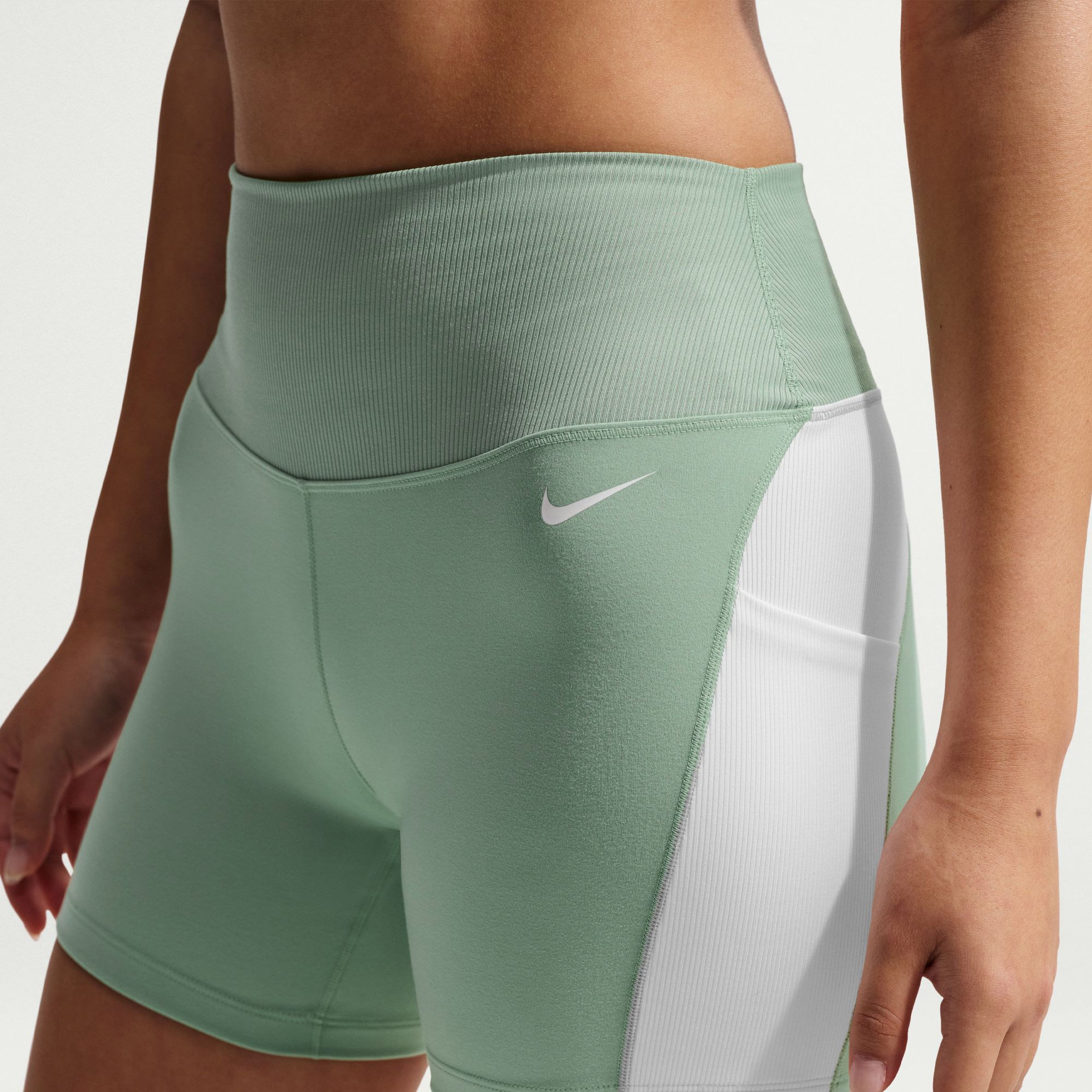 Nike Dri-FIT One Kadın Beyaz Antrenman Şort