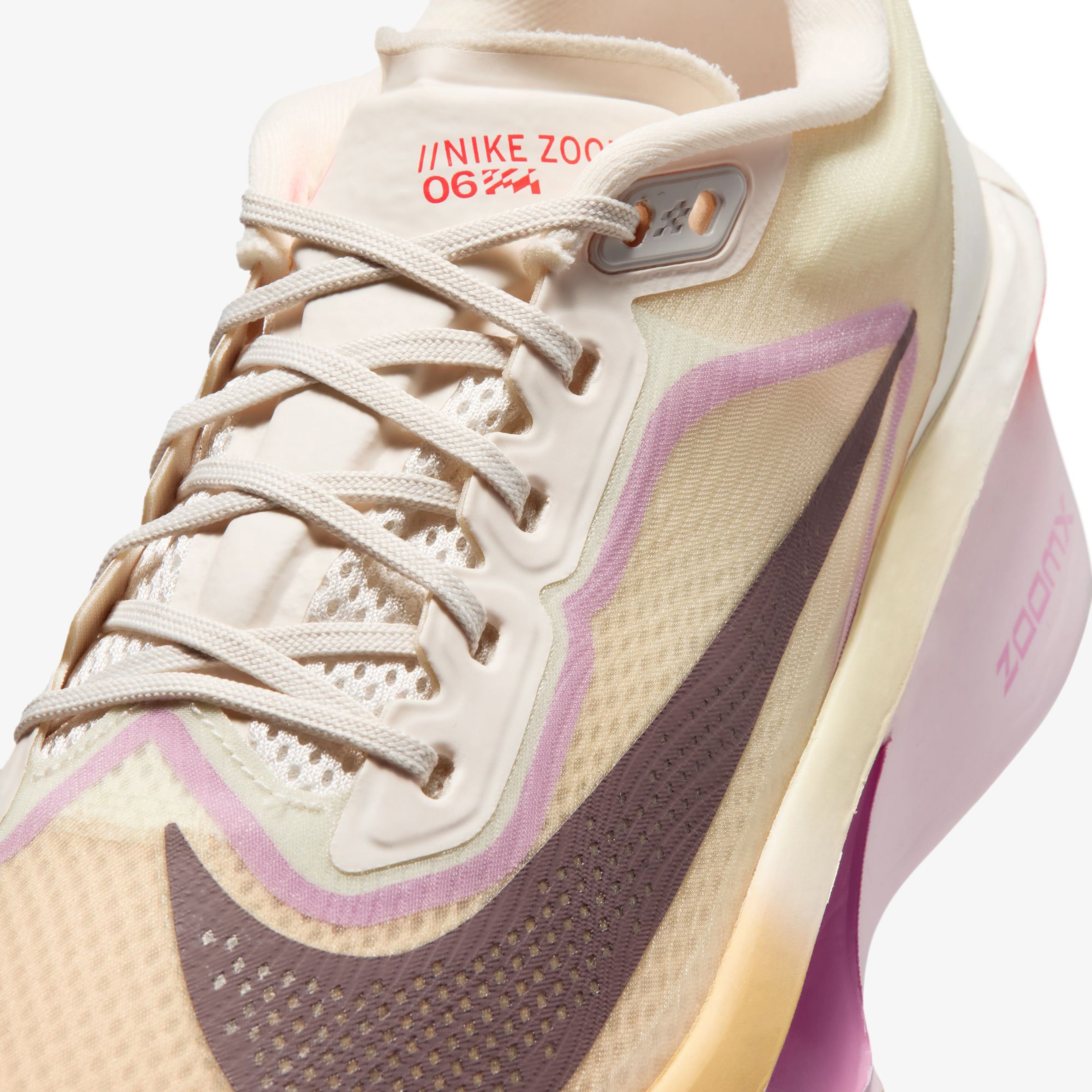 Nike Zoom Fly 6 Kadın Krem Koşu Ayakkabısı