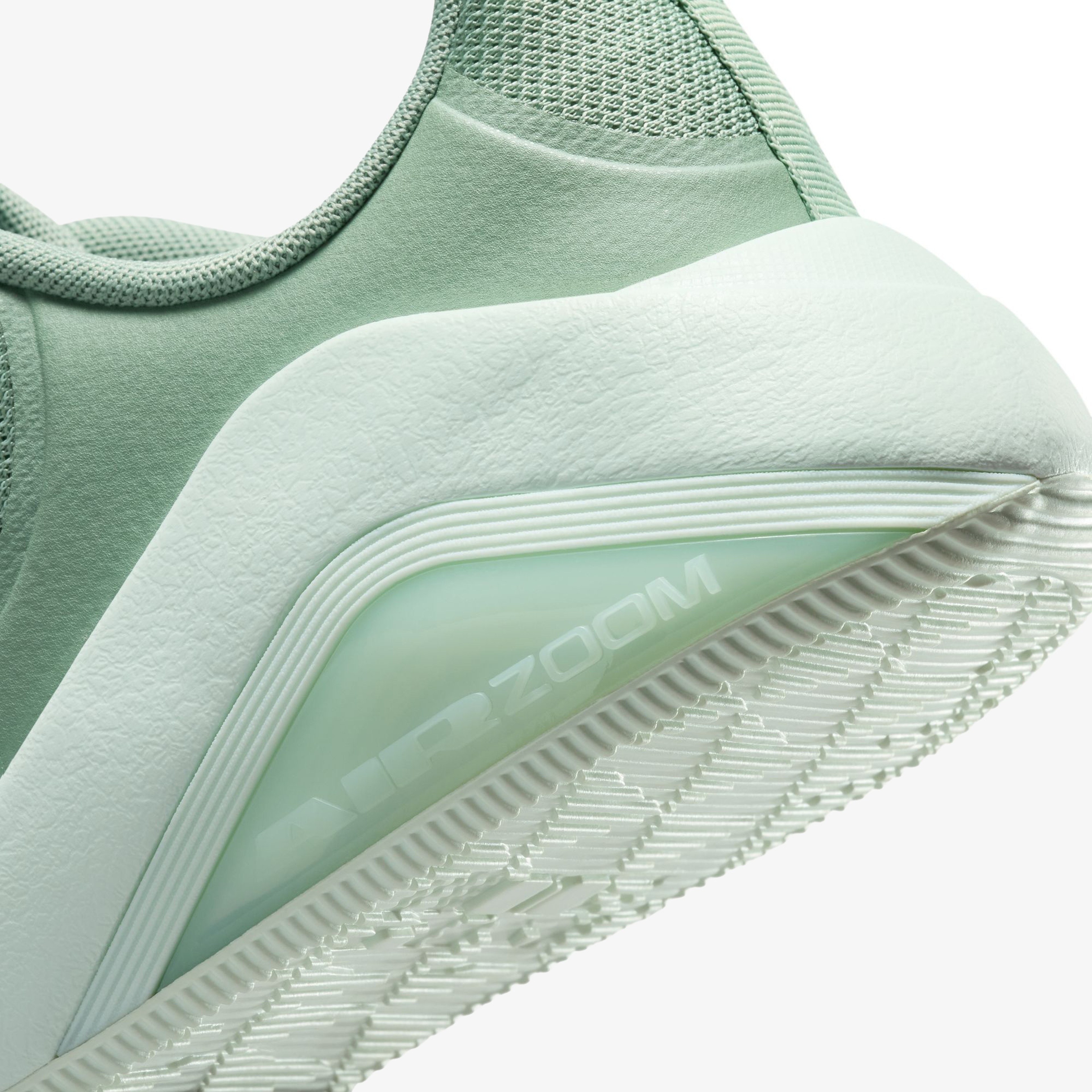 Nike Air Zoom Bella 7 Kadın Beyaz Antrenman Ayakkabısı