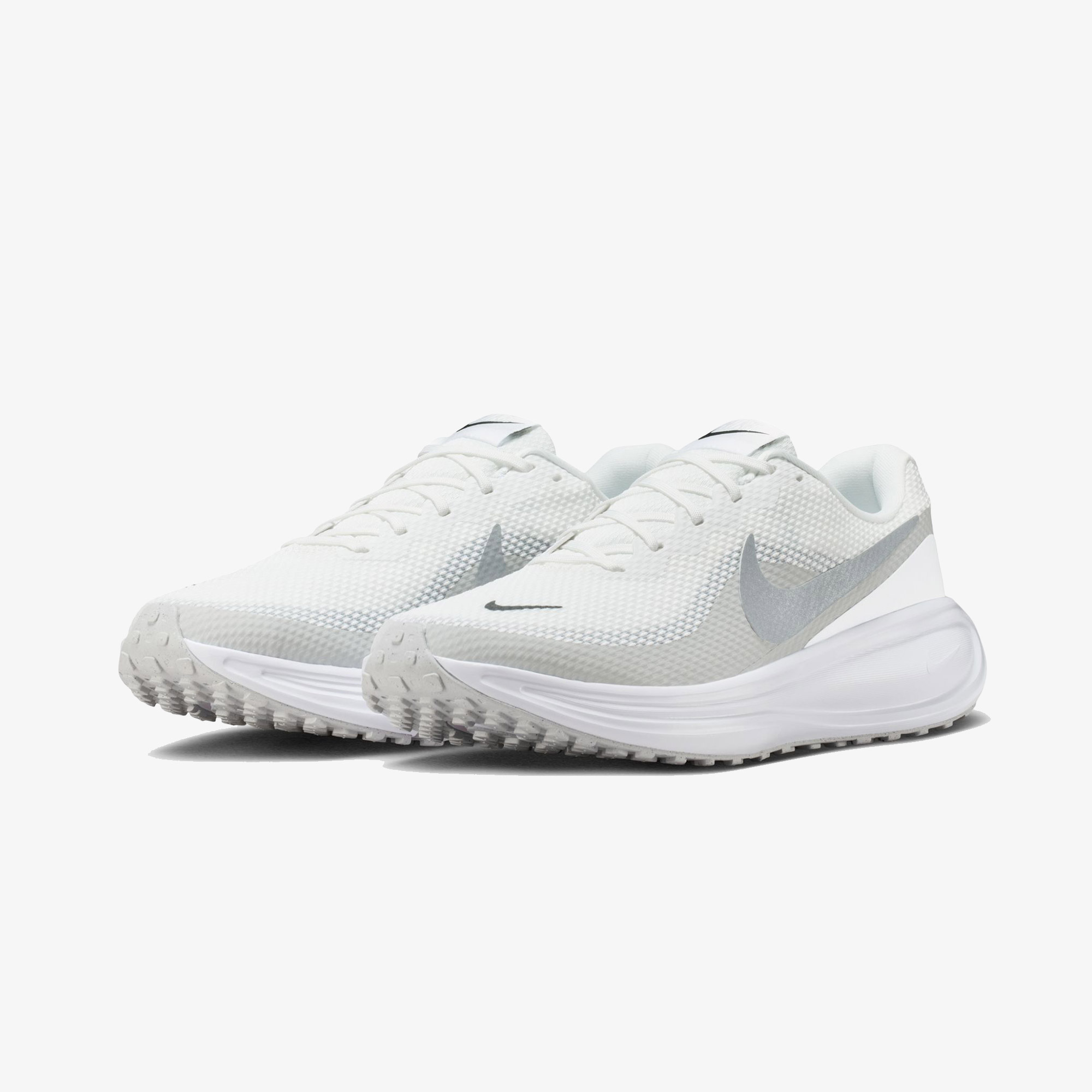 Nike Revolution 8 Erkek Beyaz Koşu Ayakkabısı
