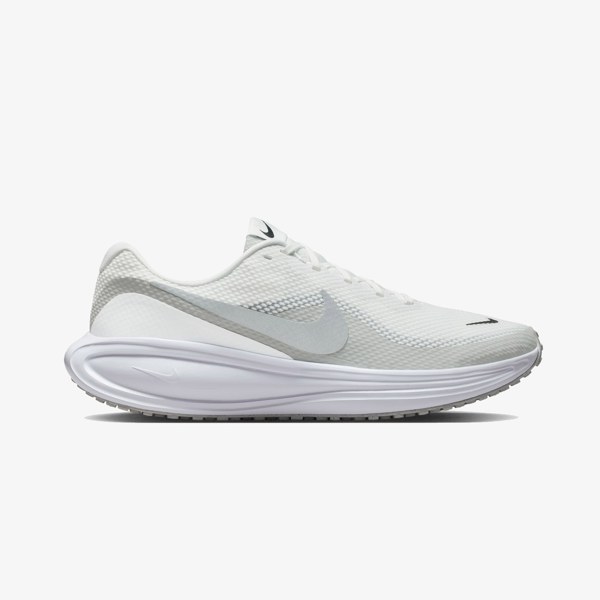 Nike Revolution 8 Erkek Beyaz Koşu Ayakkabısı