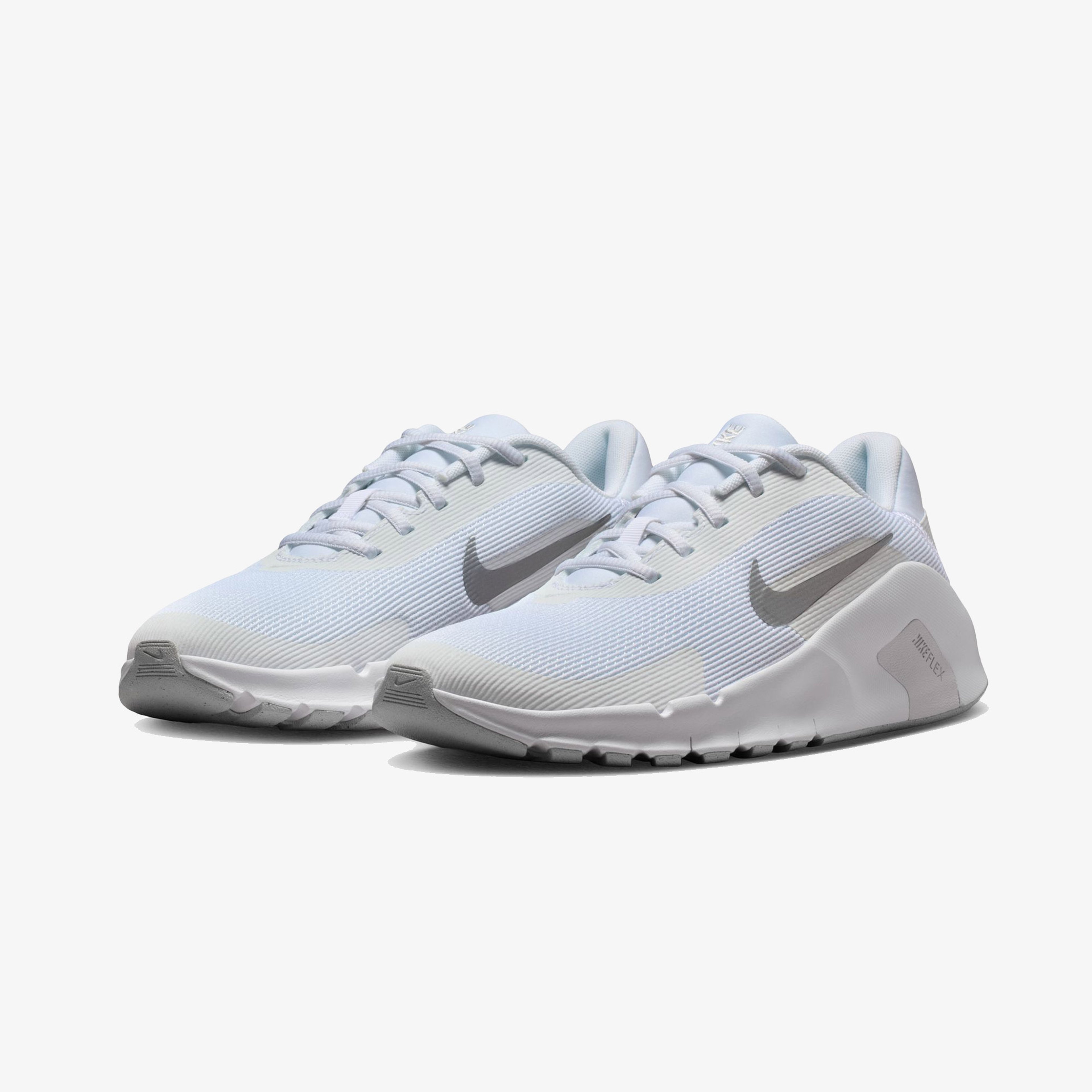 Nike Flex Train Kadın Beyaz Antrenman Ayakkabısı