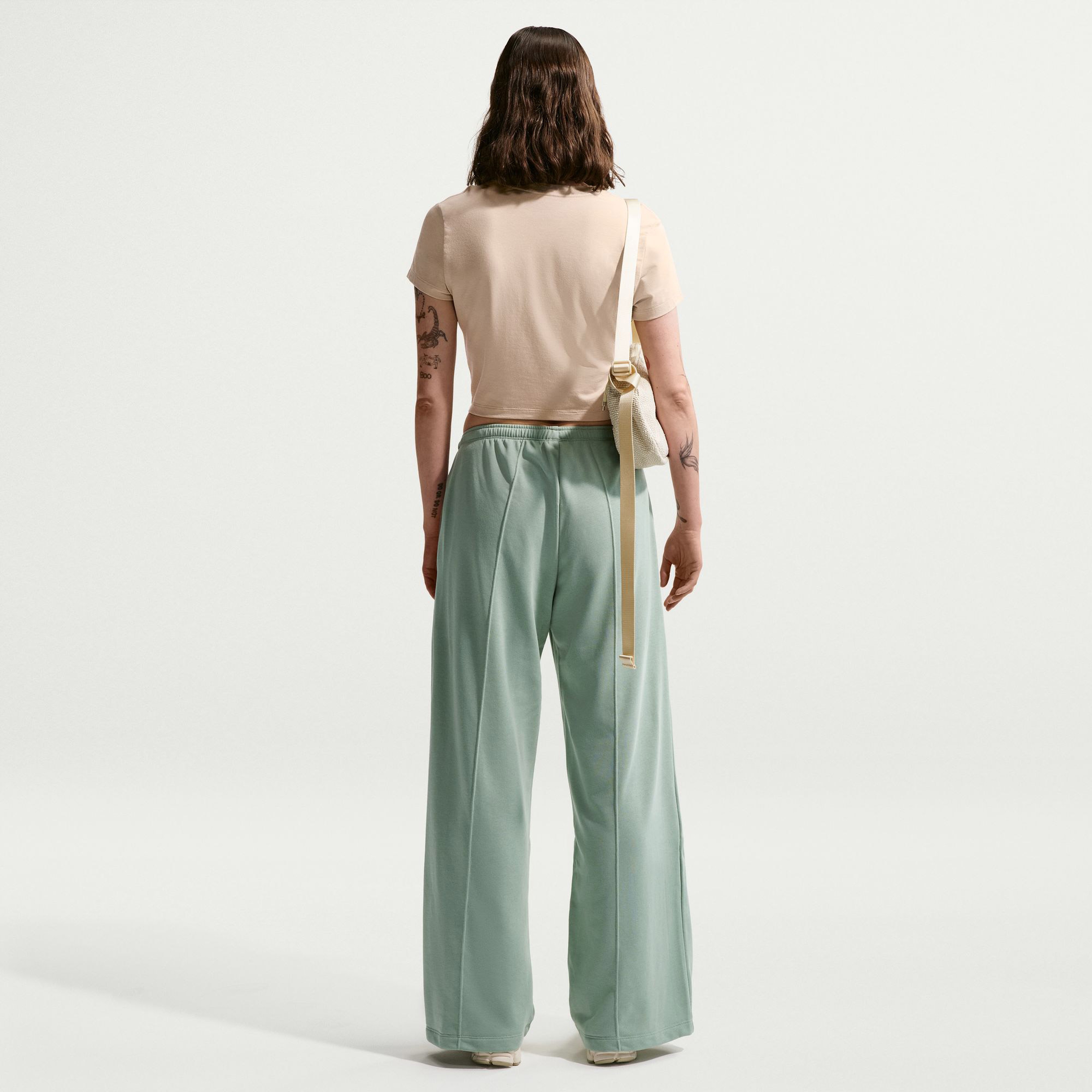 Nike Sportswear Chill Knit Kadın Kahverengi T-Shirt