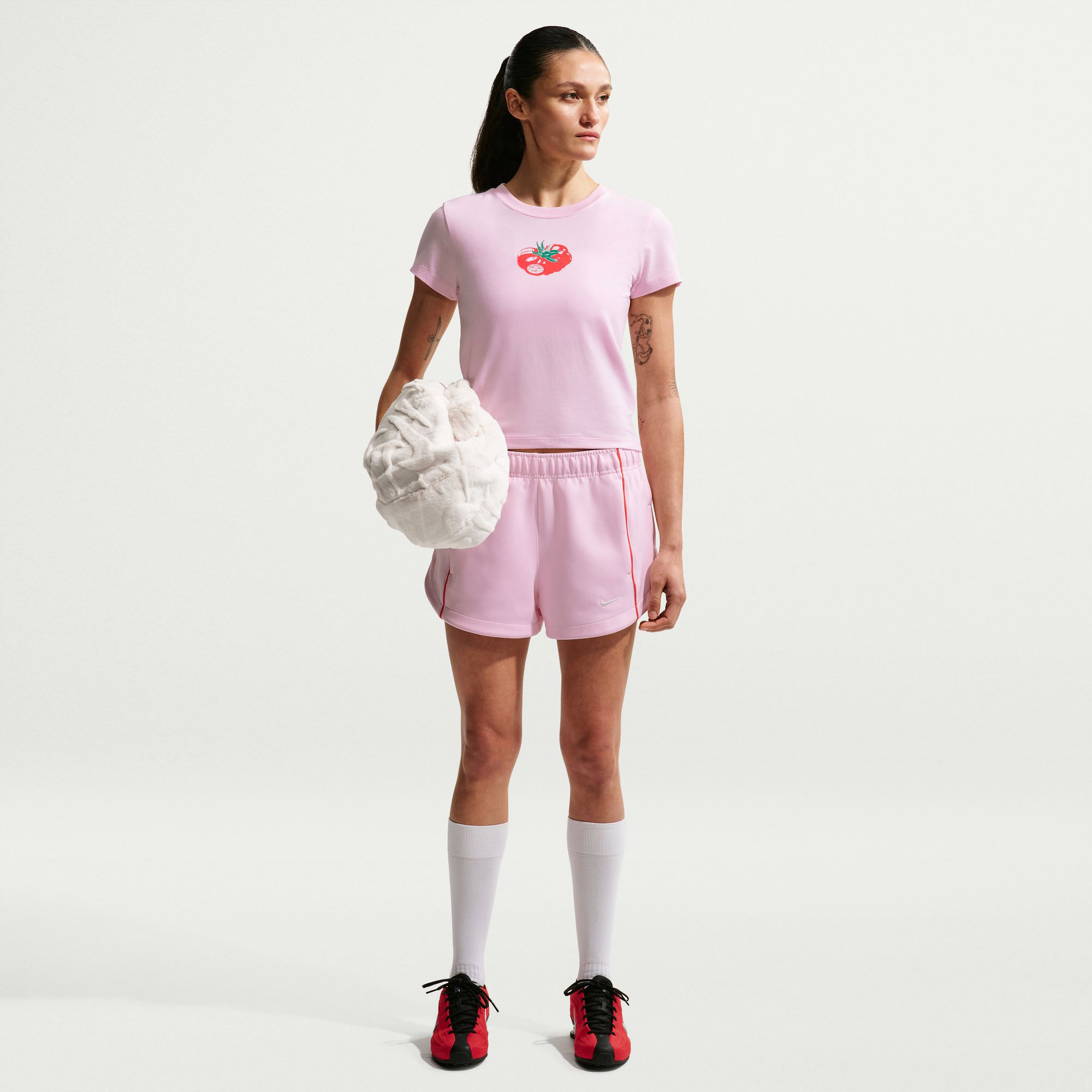 Nike Sportswear Windrunner Kadın Pembe Şort